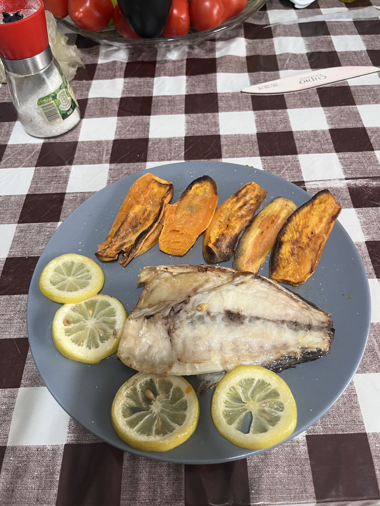 Pește cu cartof dulce