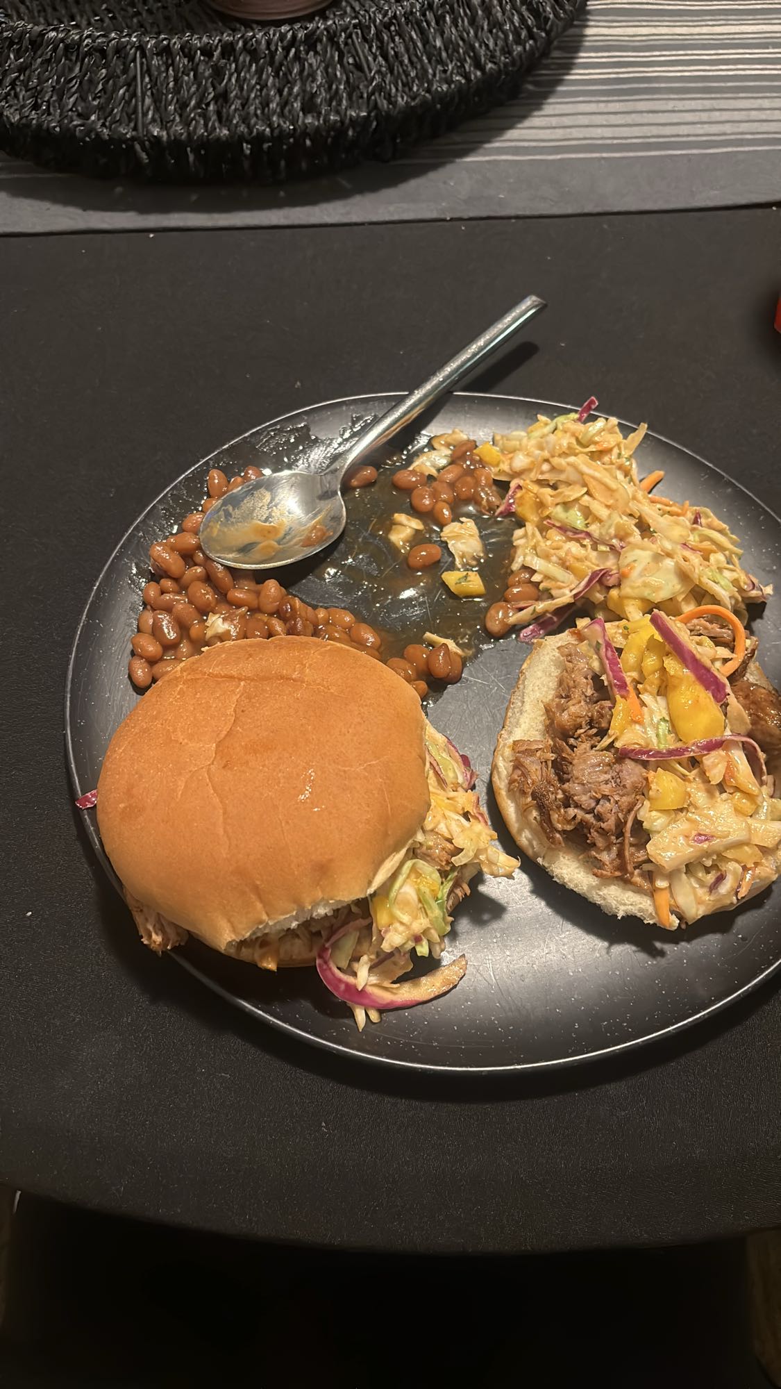Pulled pork sandwich plate