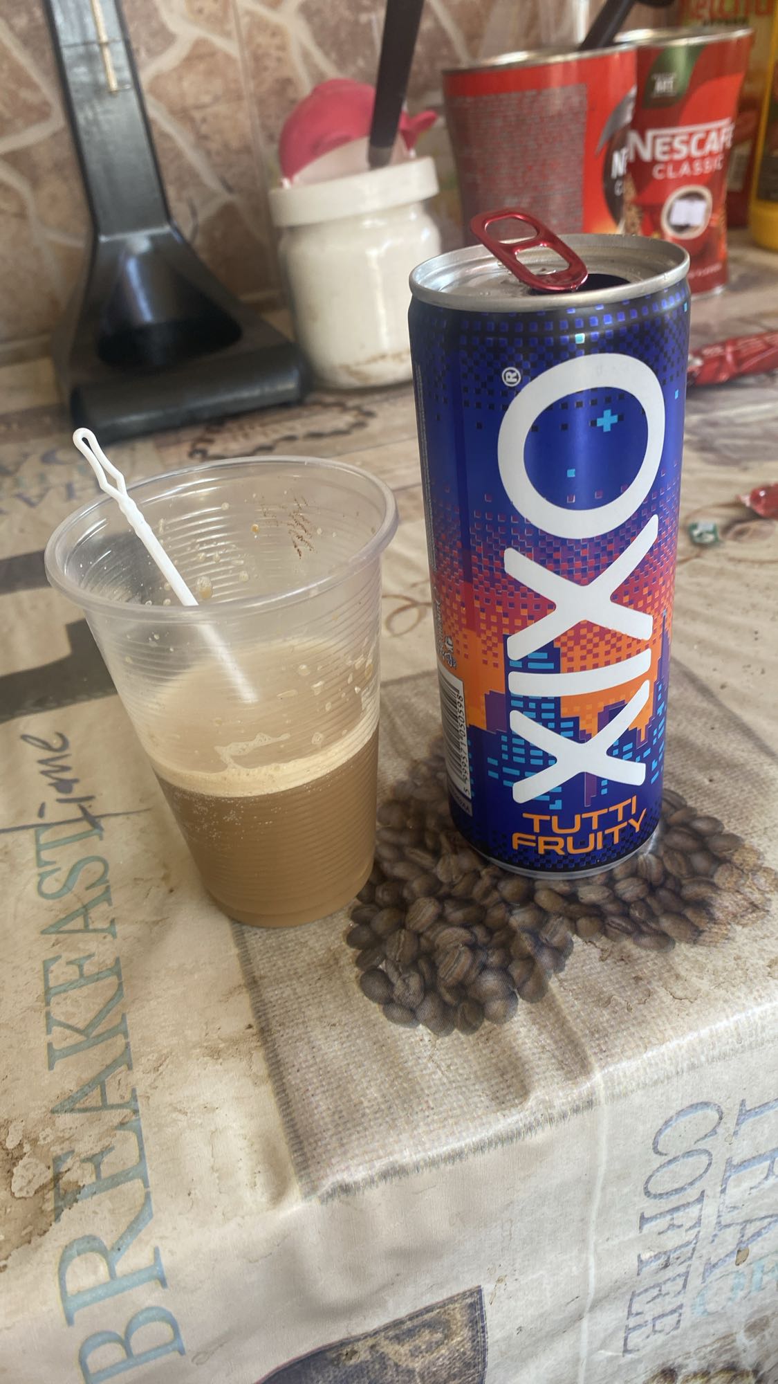 енергийна напитка и кафе