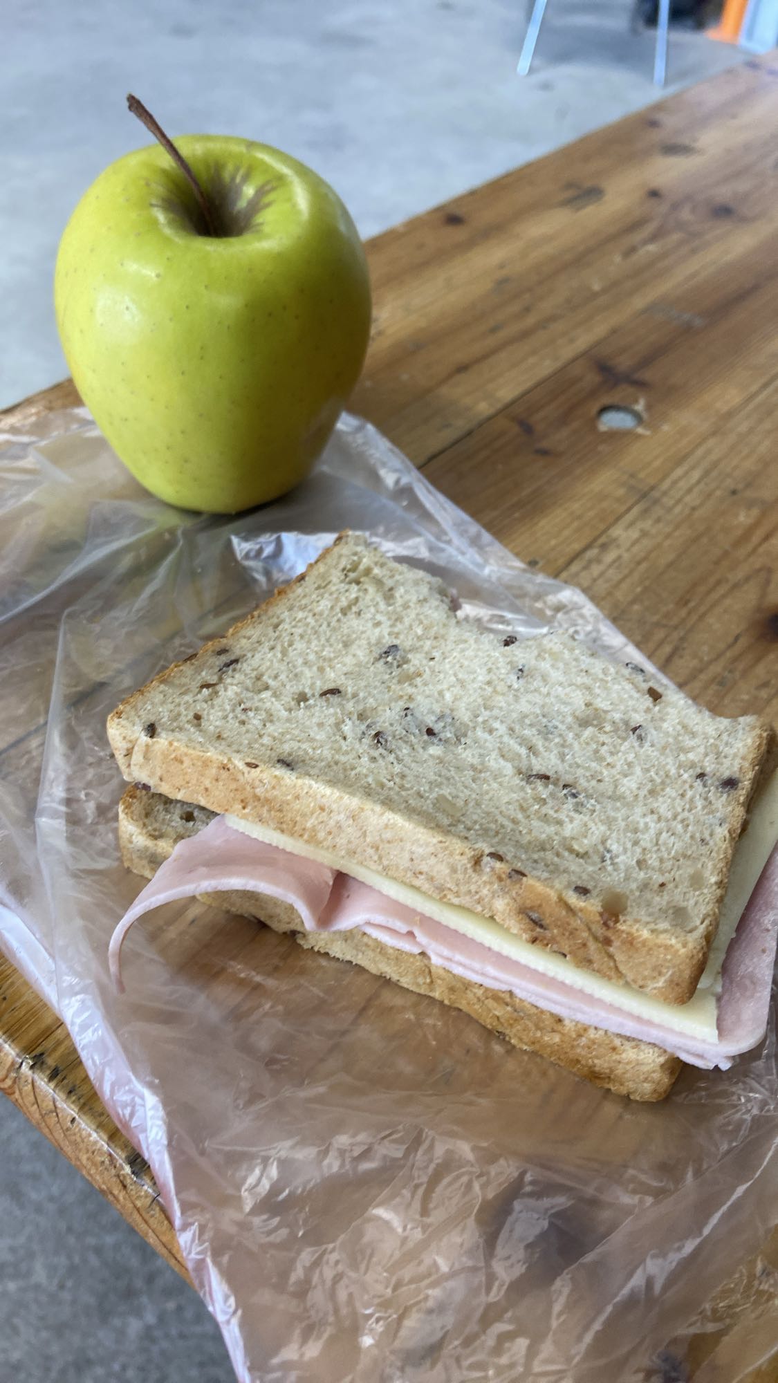 Sandwich mit Apfel