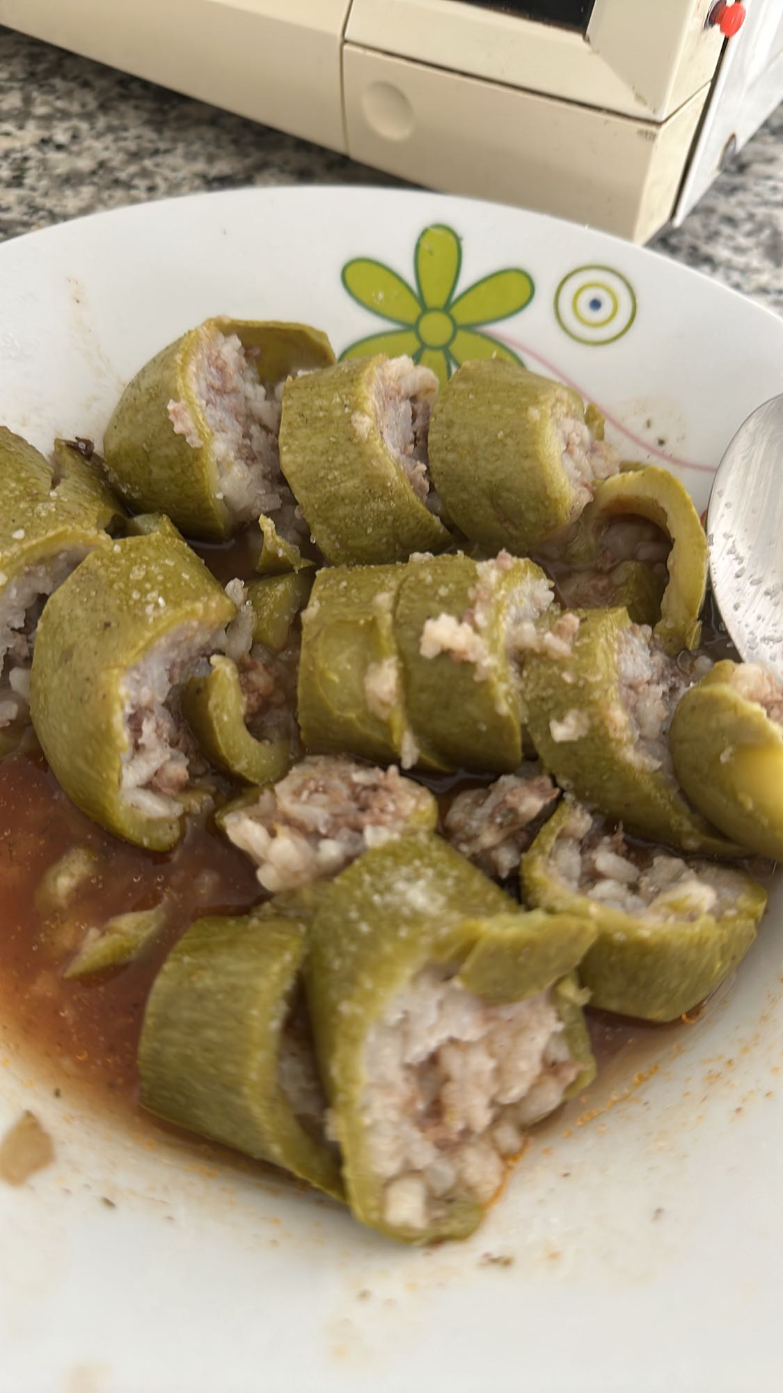 Stuffed zucchini with rice