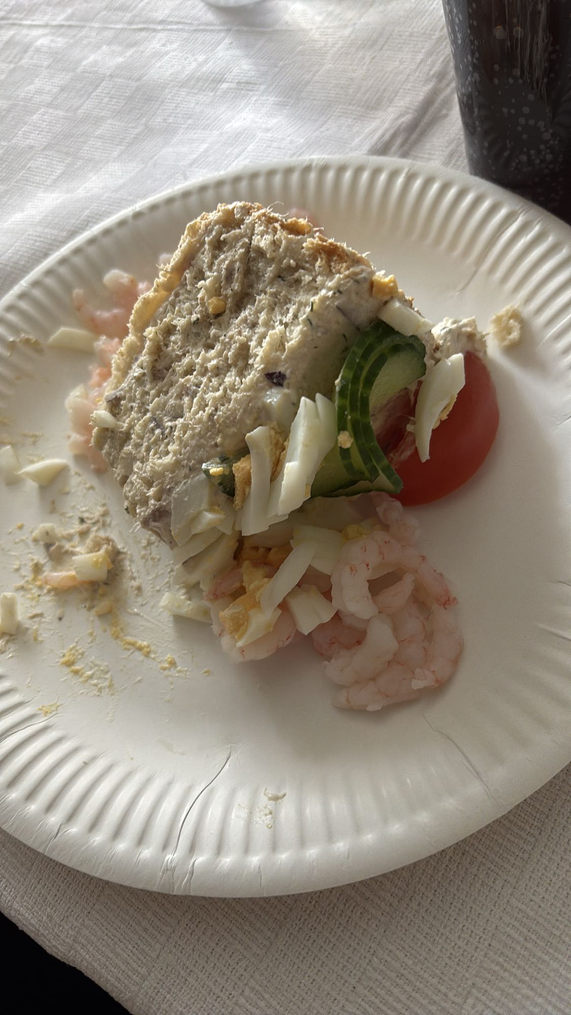 Smörgåstårta med räkor