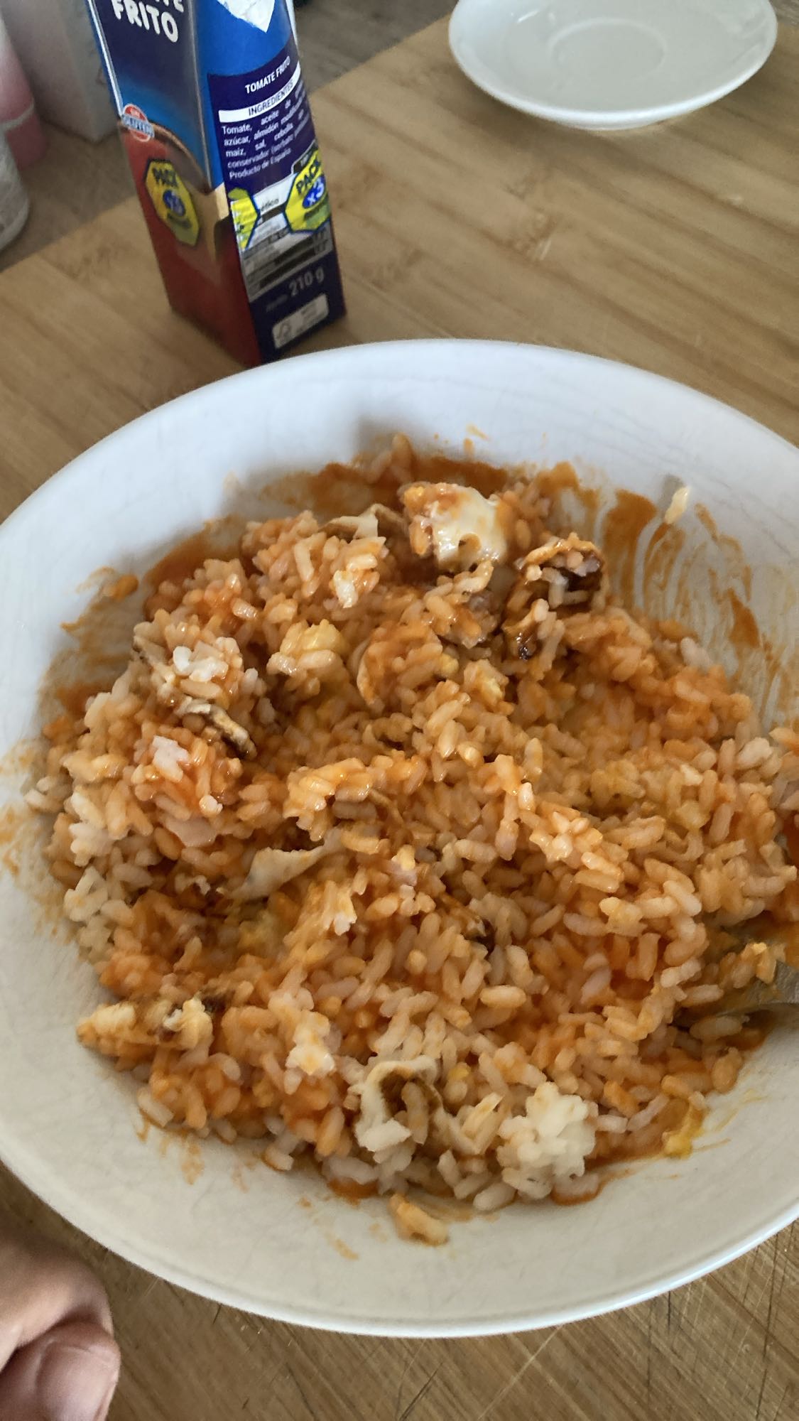 Arroz con tomate y huevo