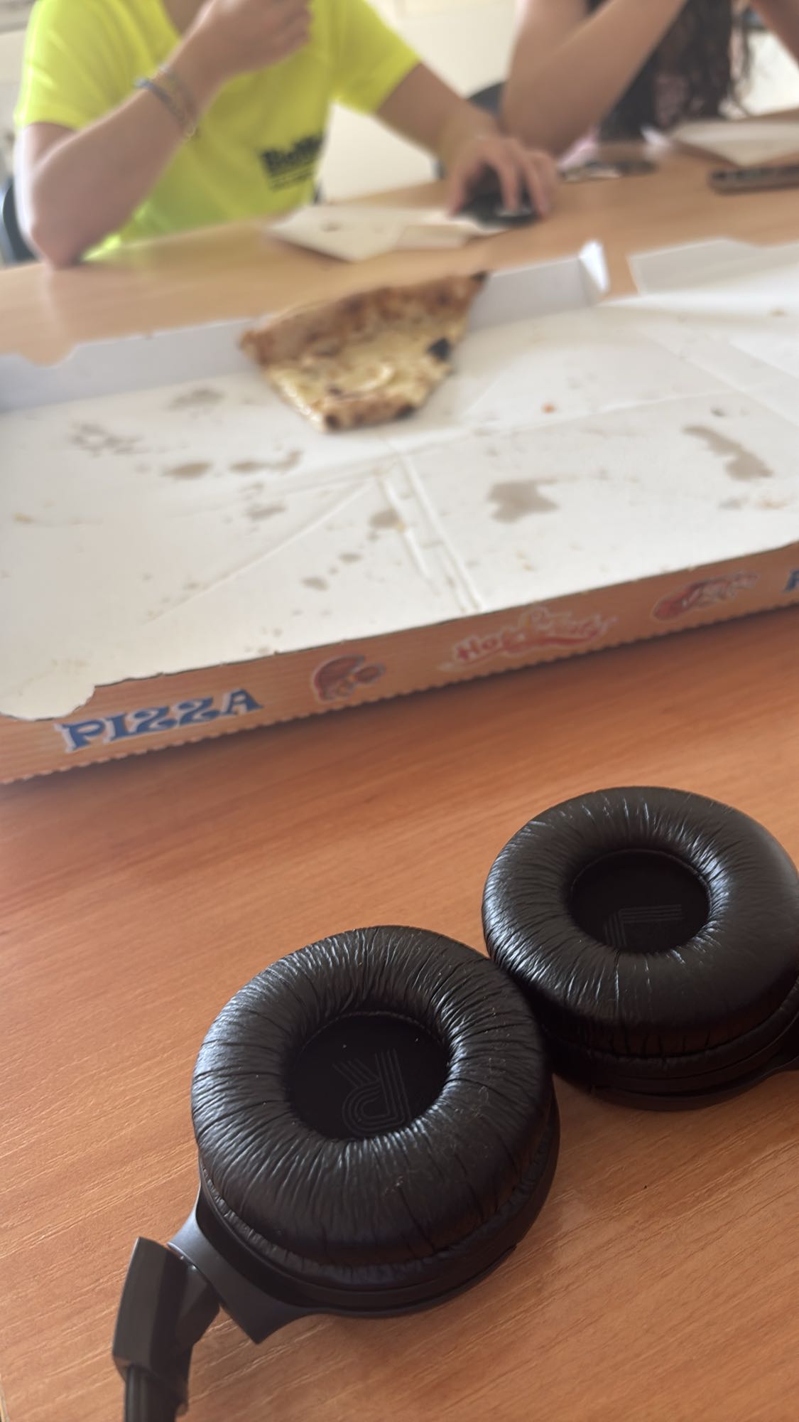 Porción de pizza de queso