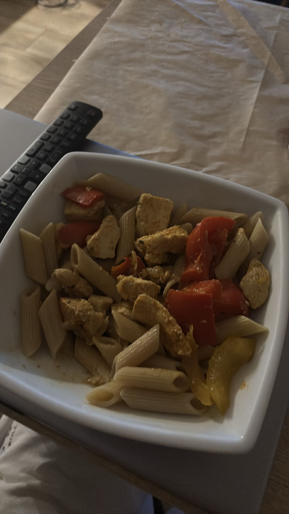 Makaron z kurczakiem i papryką