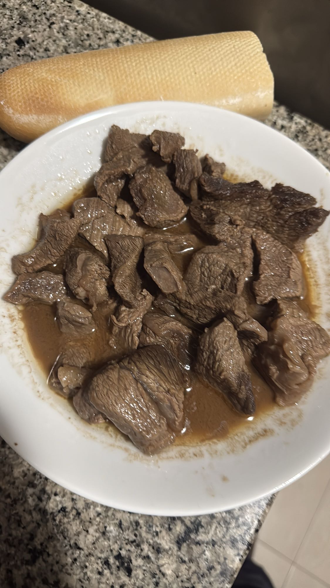 Carne guisada con pan