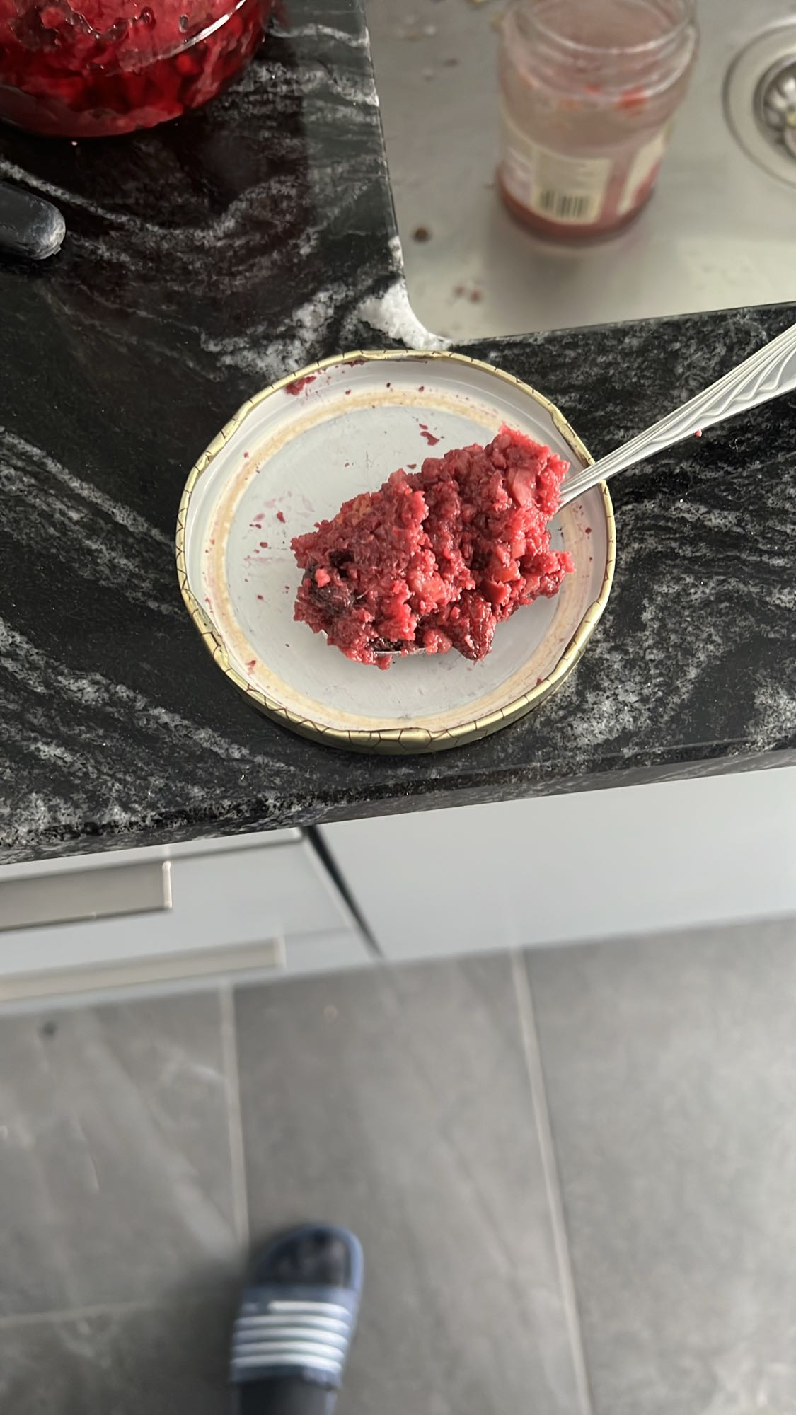 Rote Beeren Haferbrei