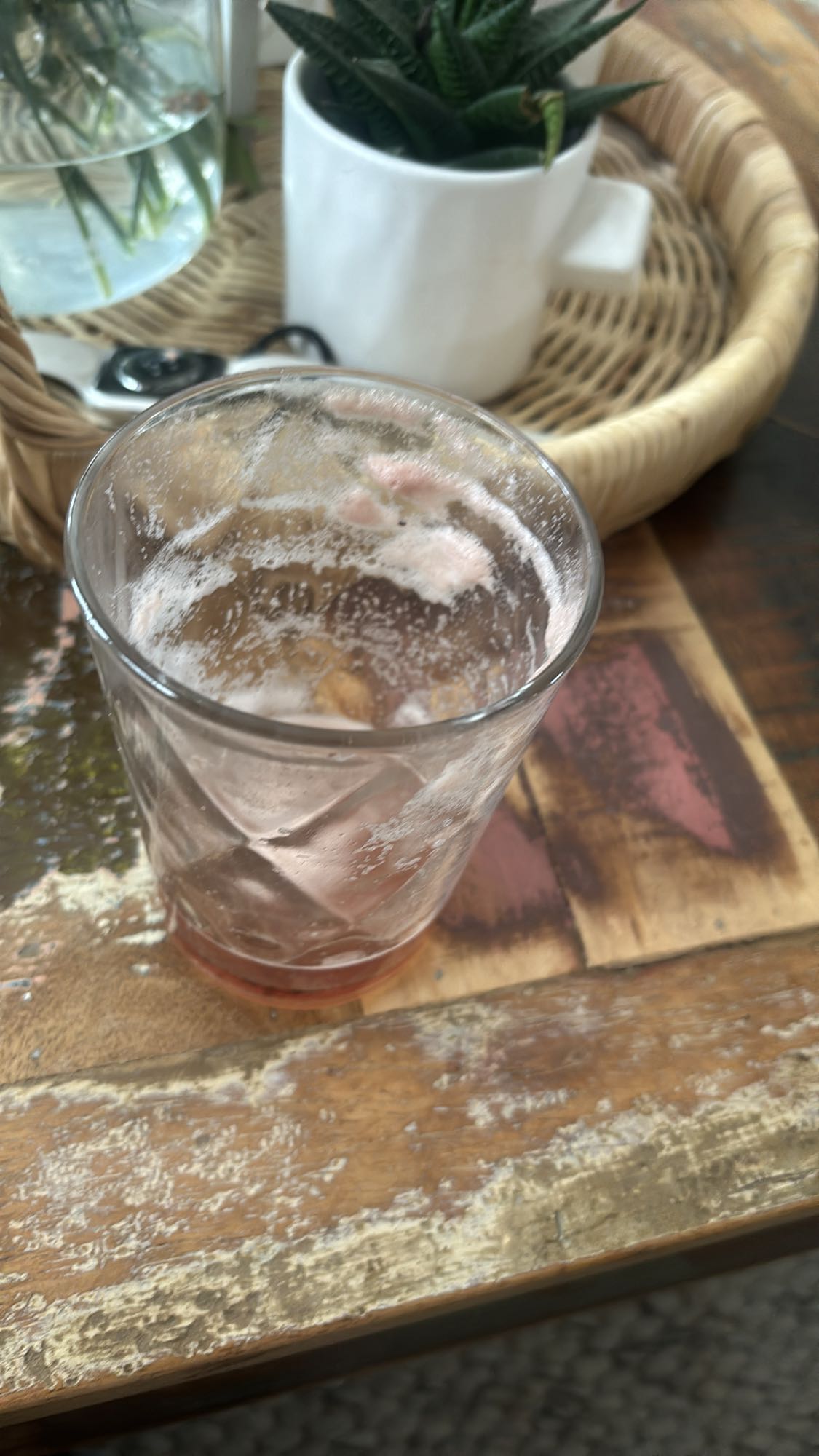 resztki napoju gazowanego