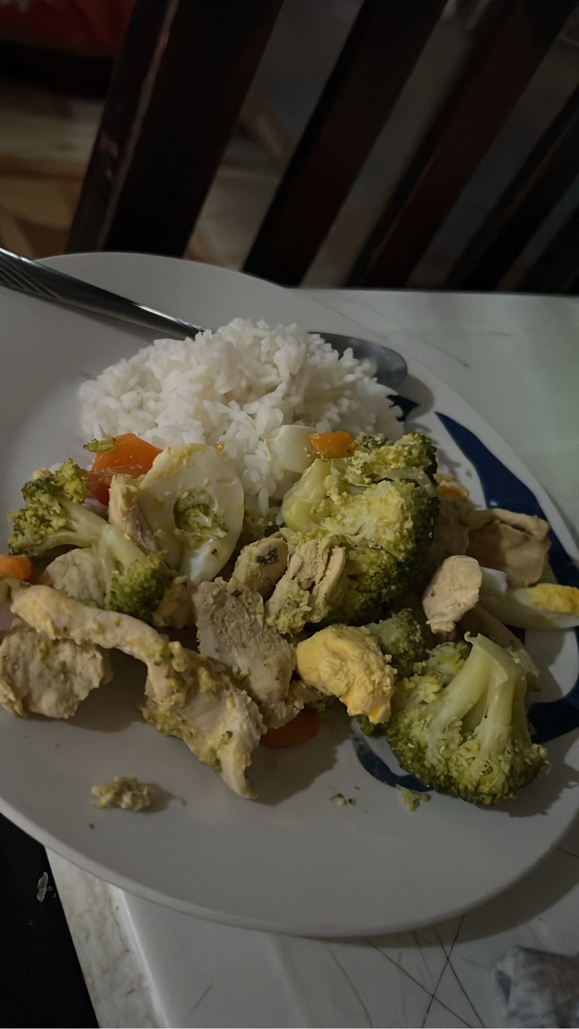 Pollo con arroz y brócoli