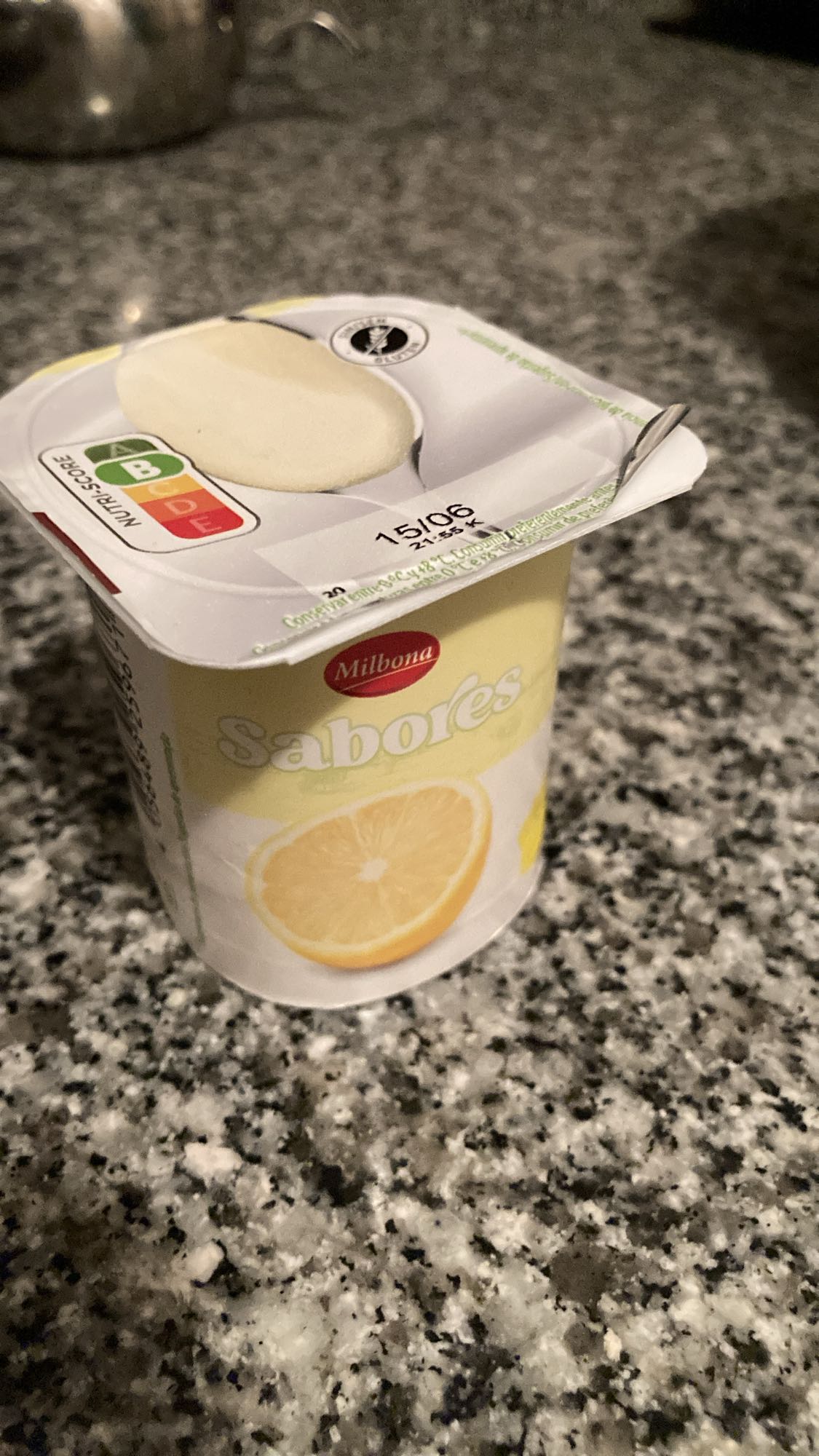 yogur de limón