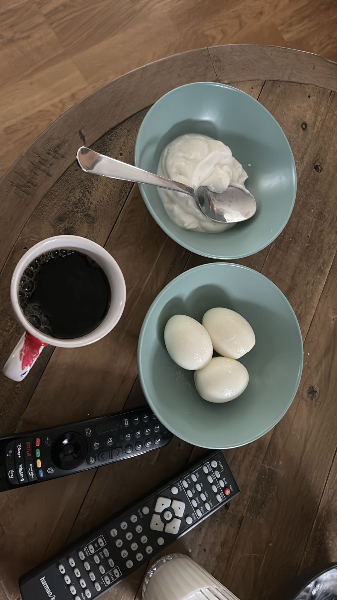 Ägg och vaniljkvarg frukost