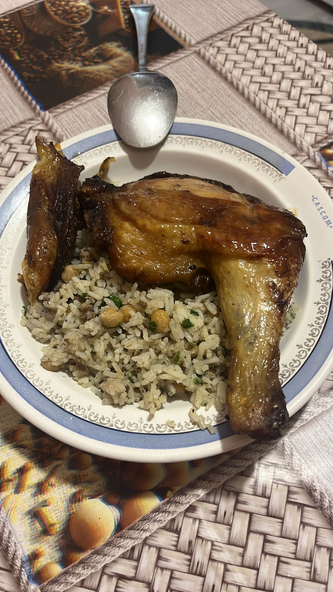 Pui la cuptor cu orez