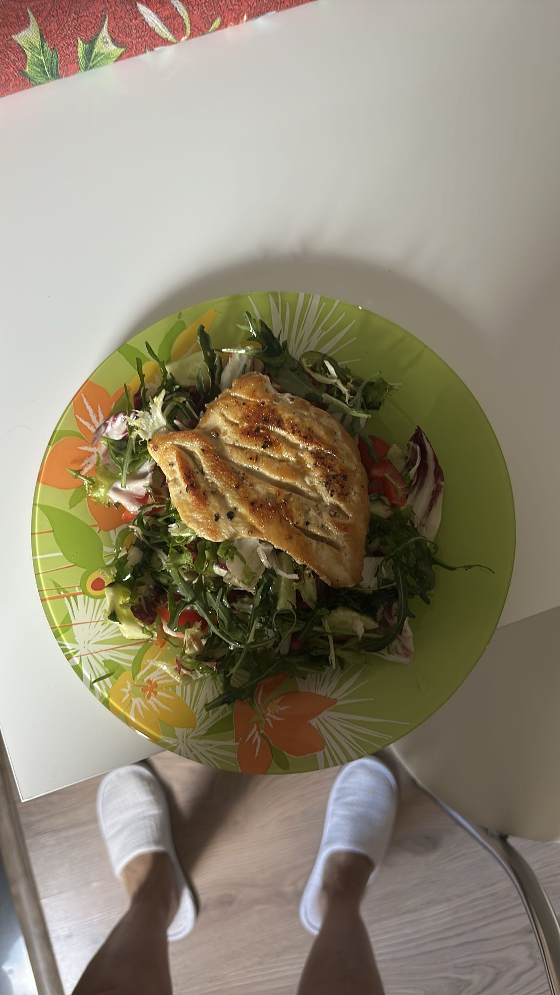 Salată cu piept de pui