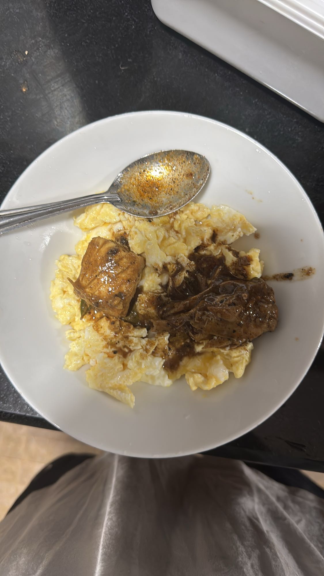Scrambled eggs with beef