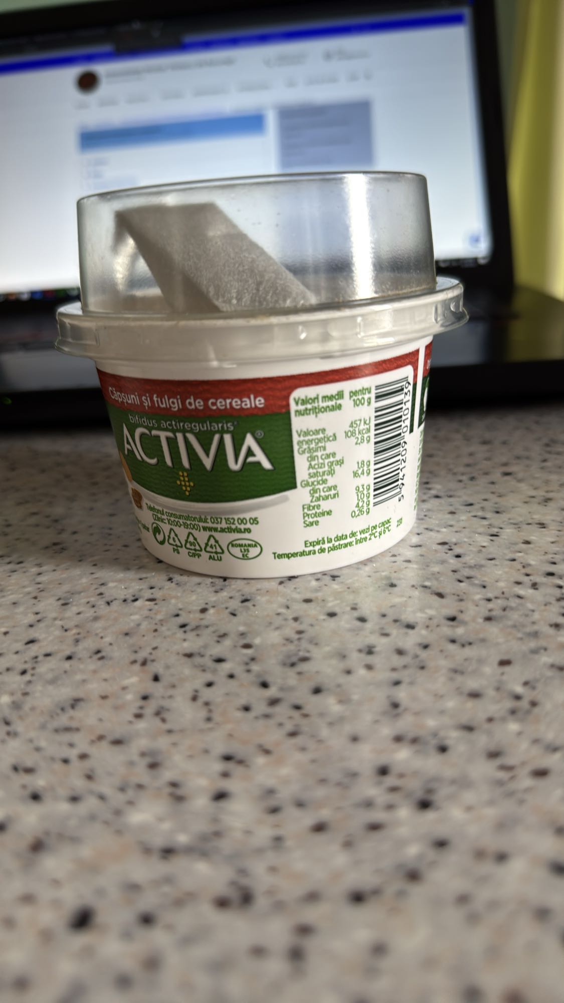 Activia căpșuni cereale