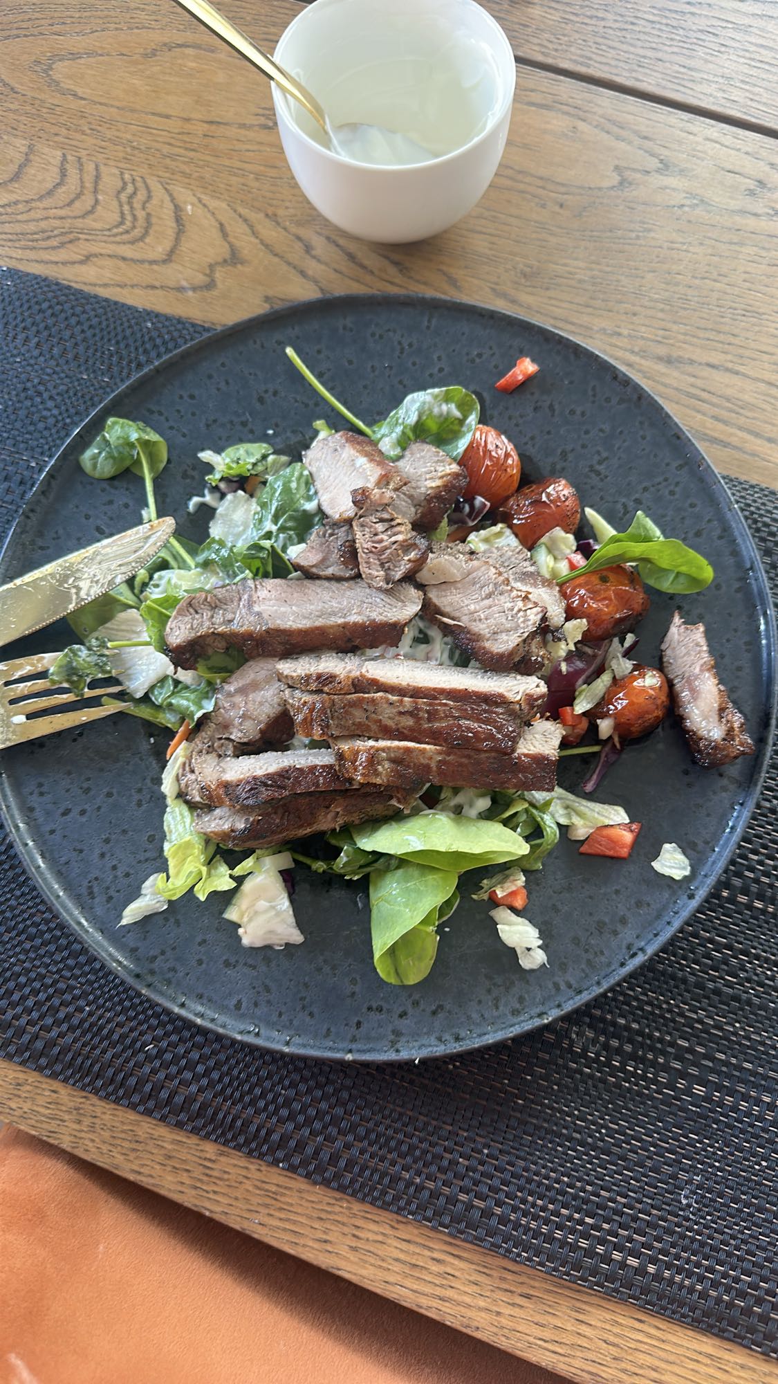 Biffsalat med dressing