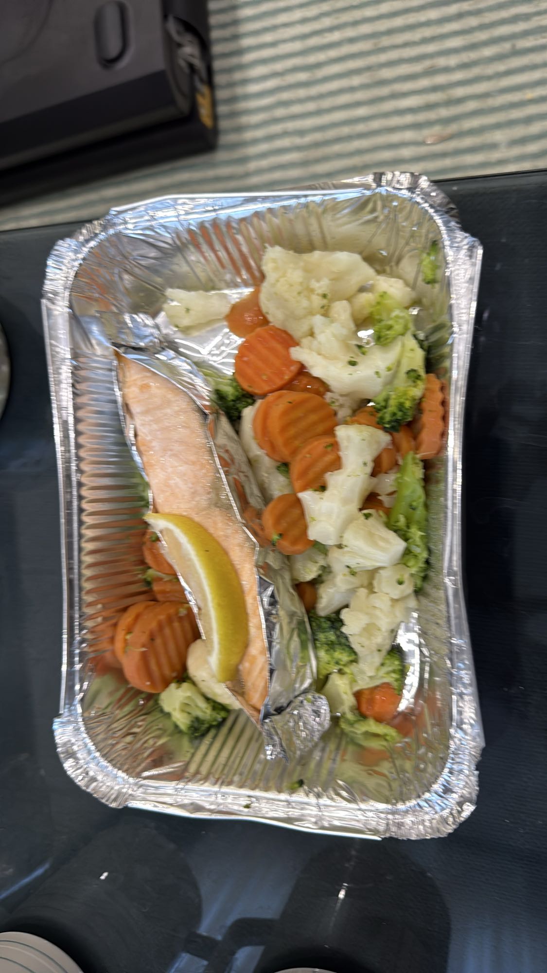 лосось с овощами