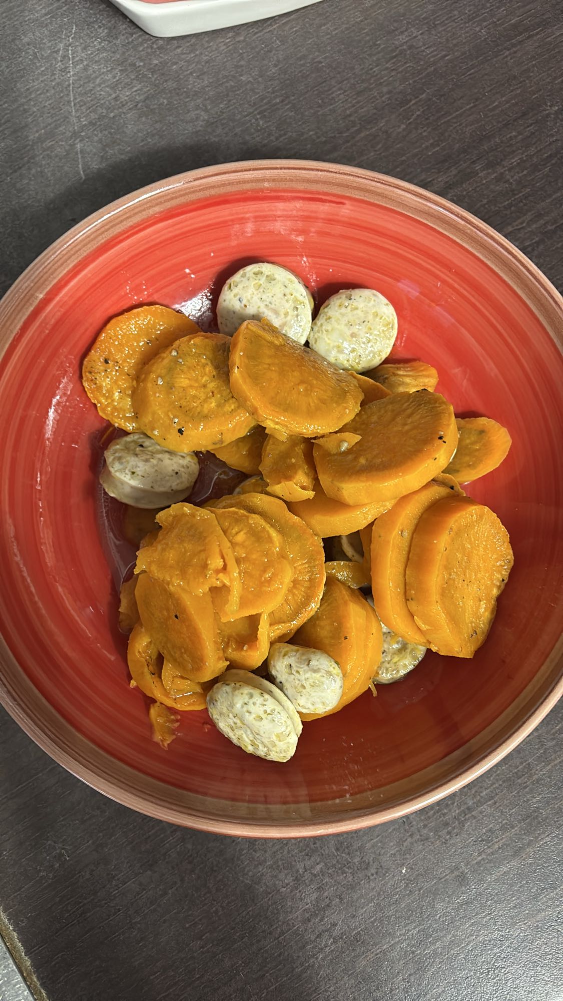 cartofi dulci cu cârnați de pui