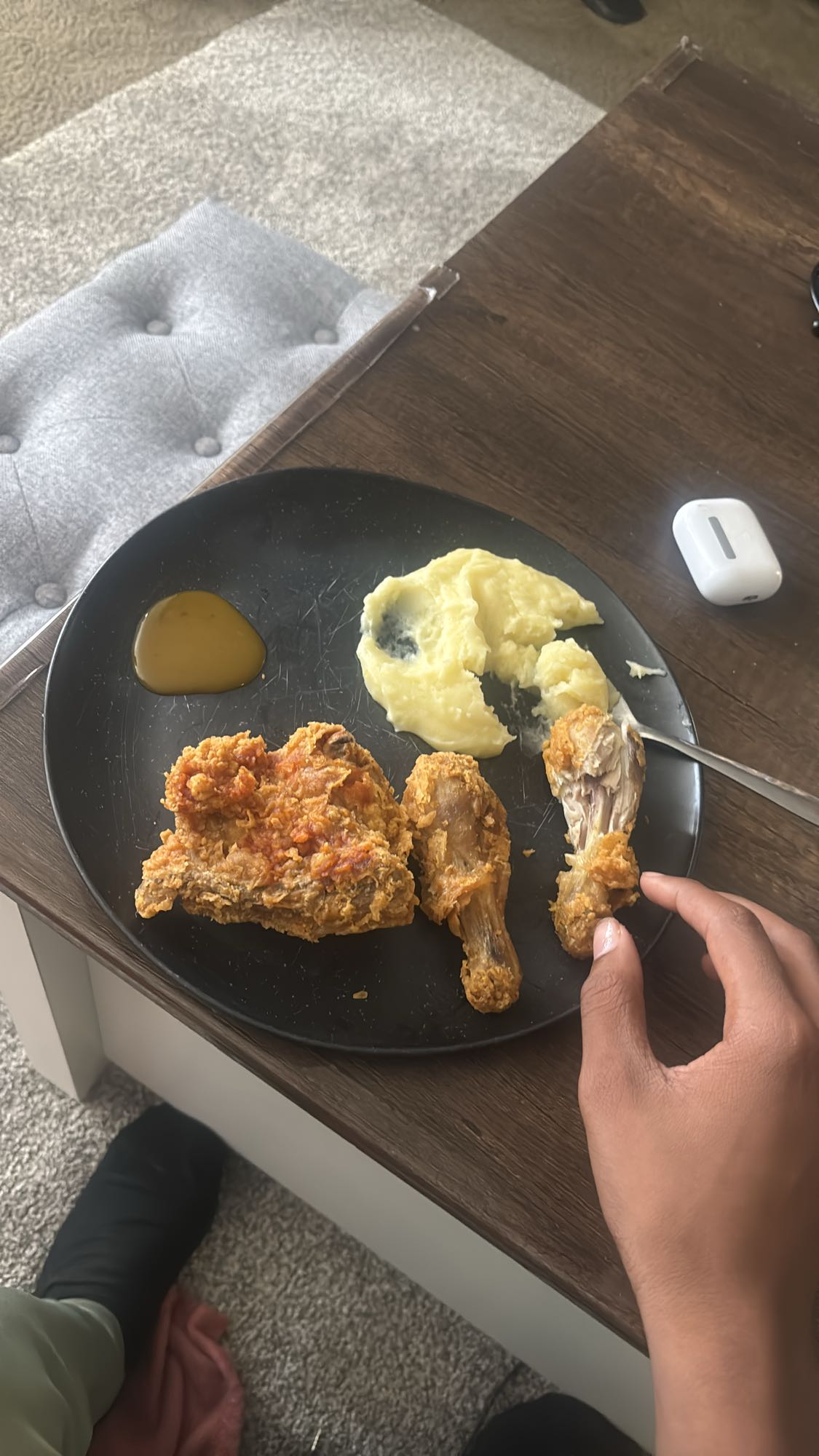 Fried chicken with mash