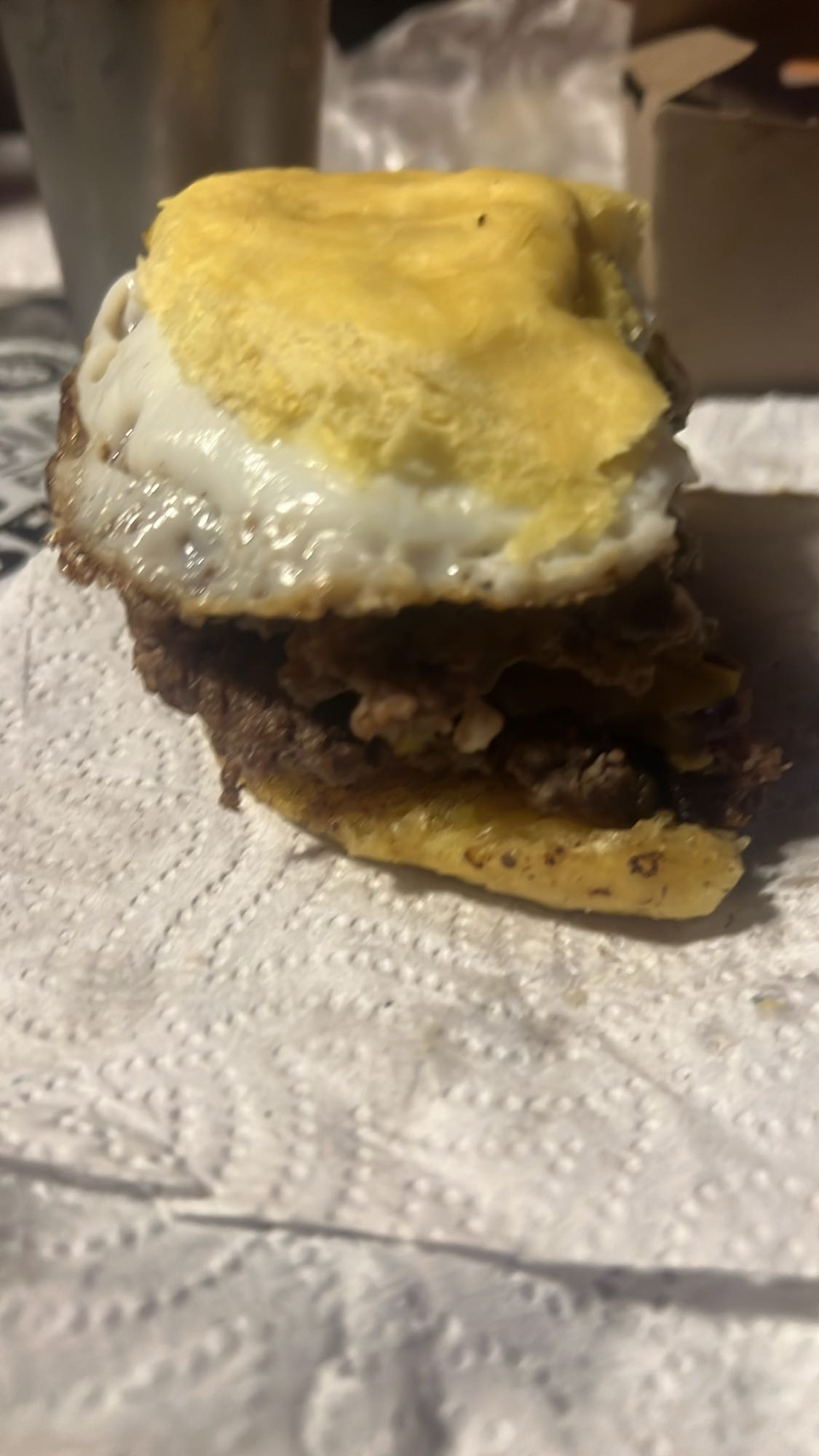 hamburguesa con huevo