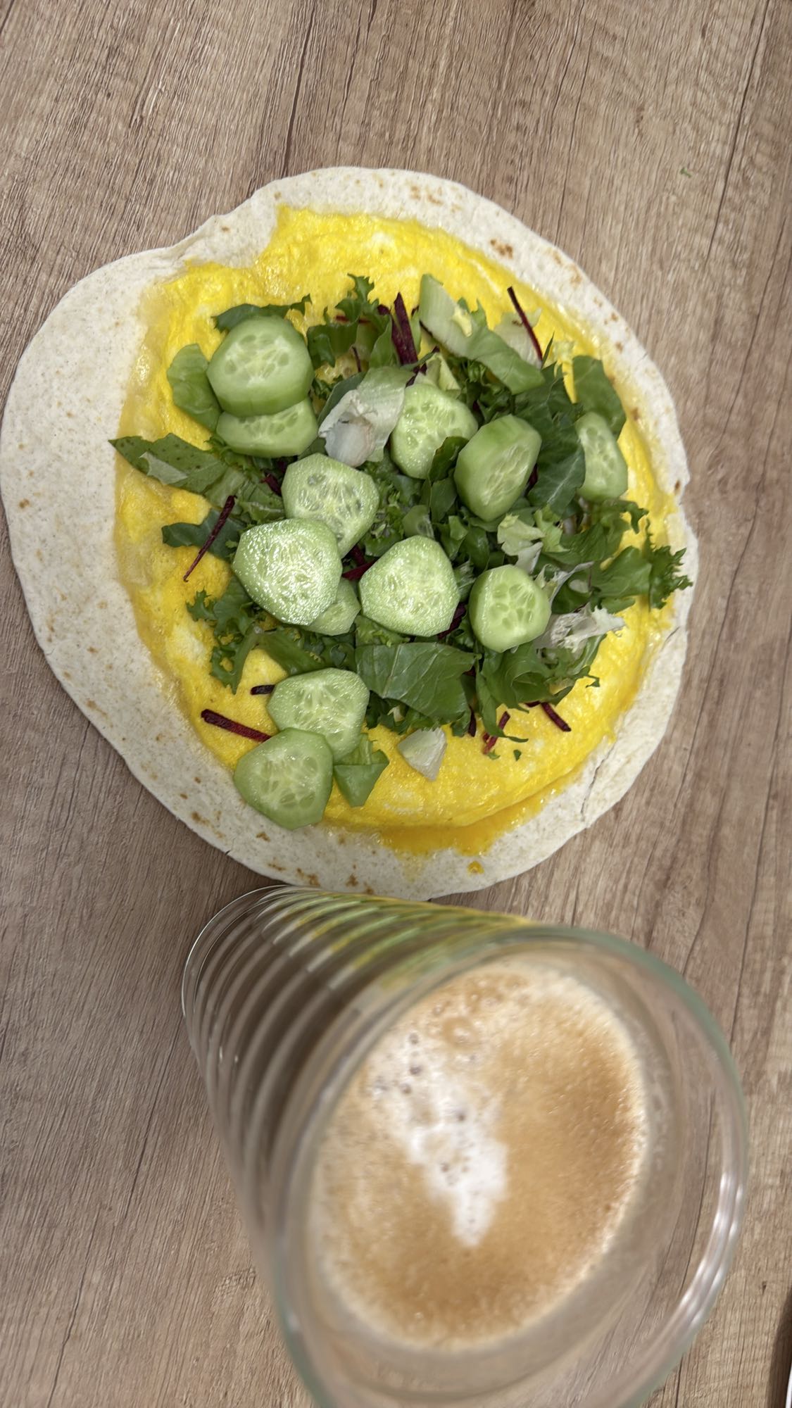 Wrap cu legume și ou