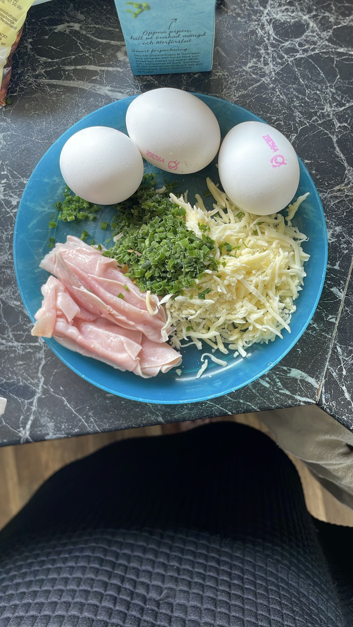 Omelett med skinka och ost