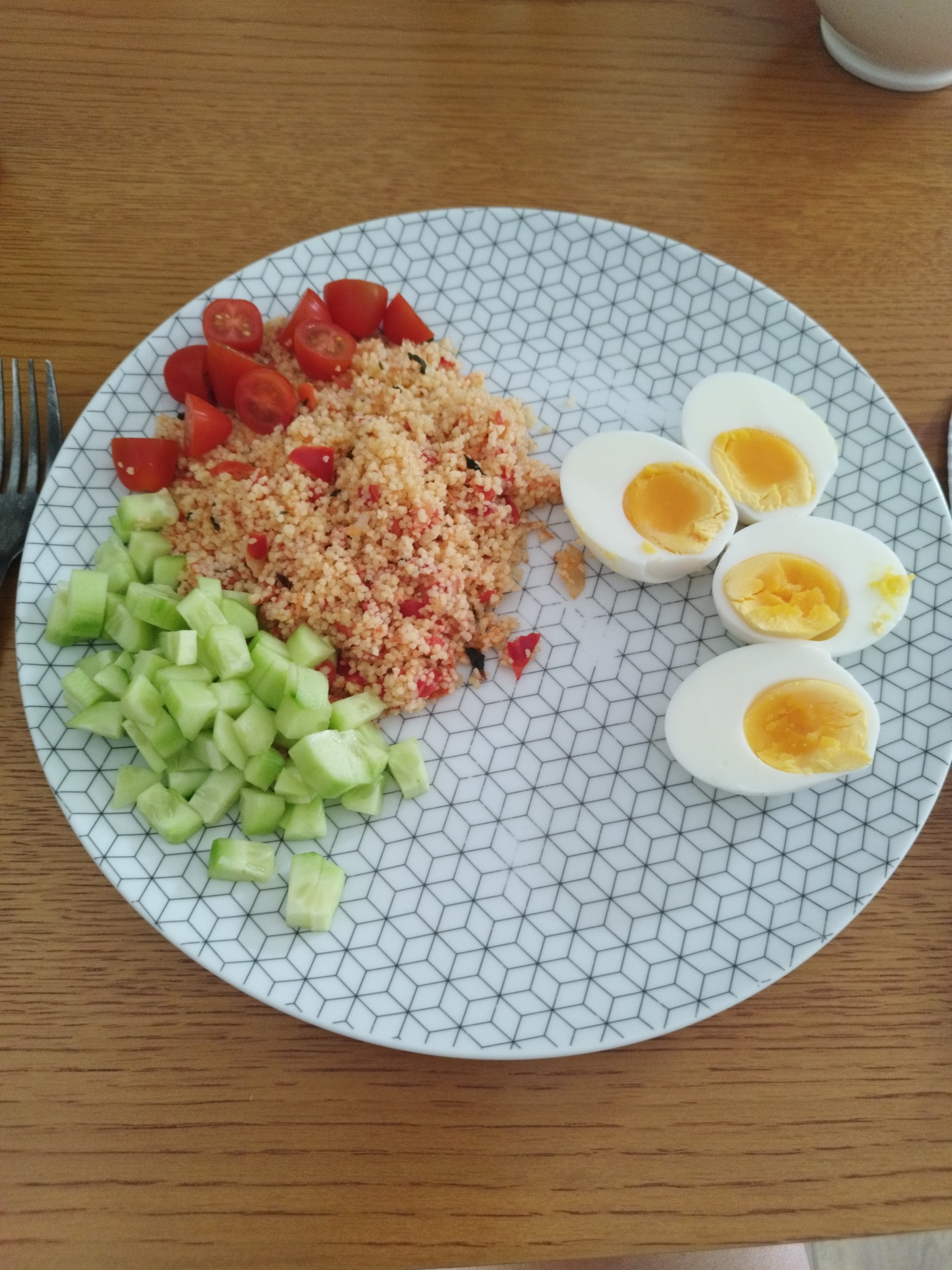 Oeufs et couscous frais