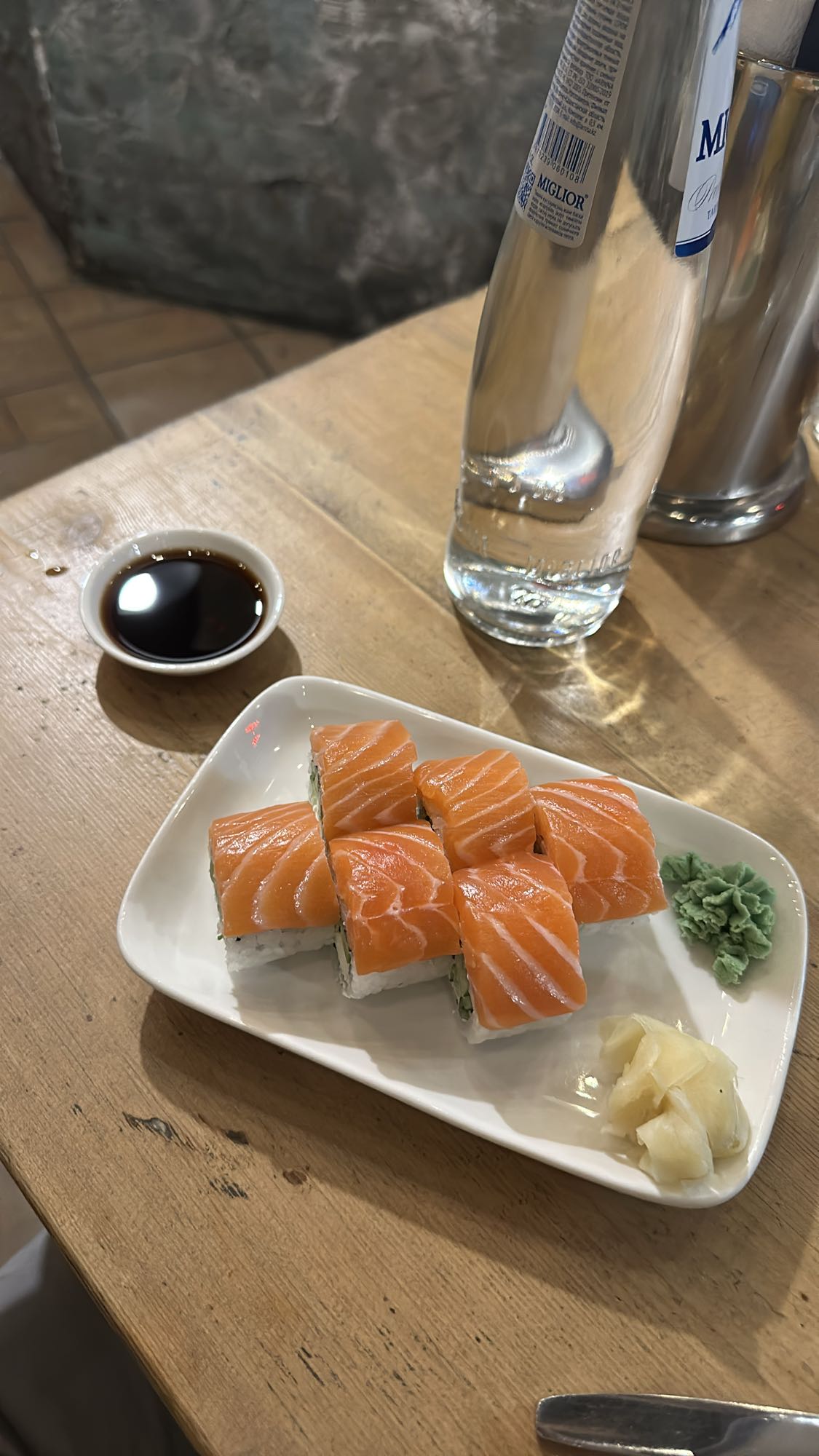 Salmon Sushi Rolls