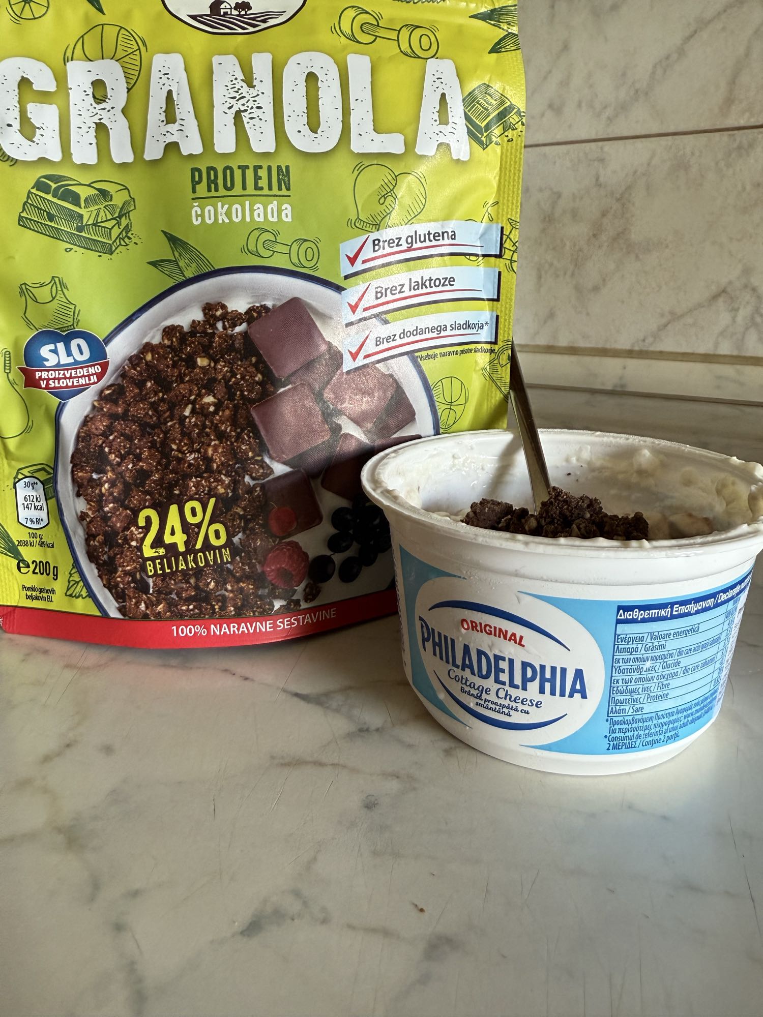 Granola Chocolate Cottage Bowl