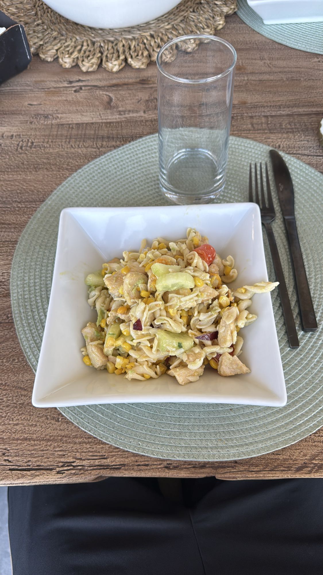 ensalada de pasta con pollo