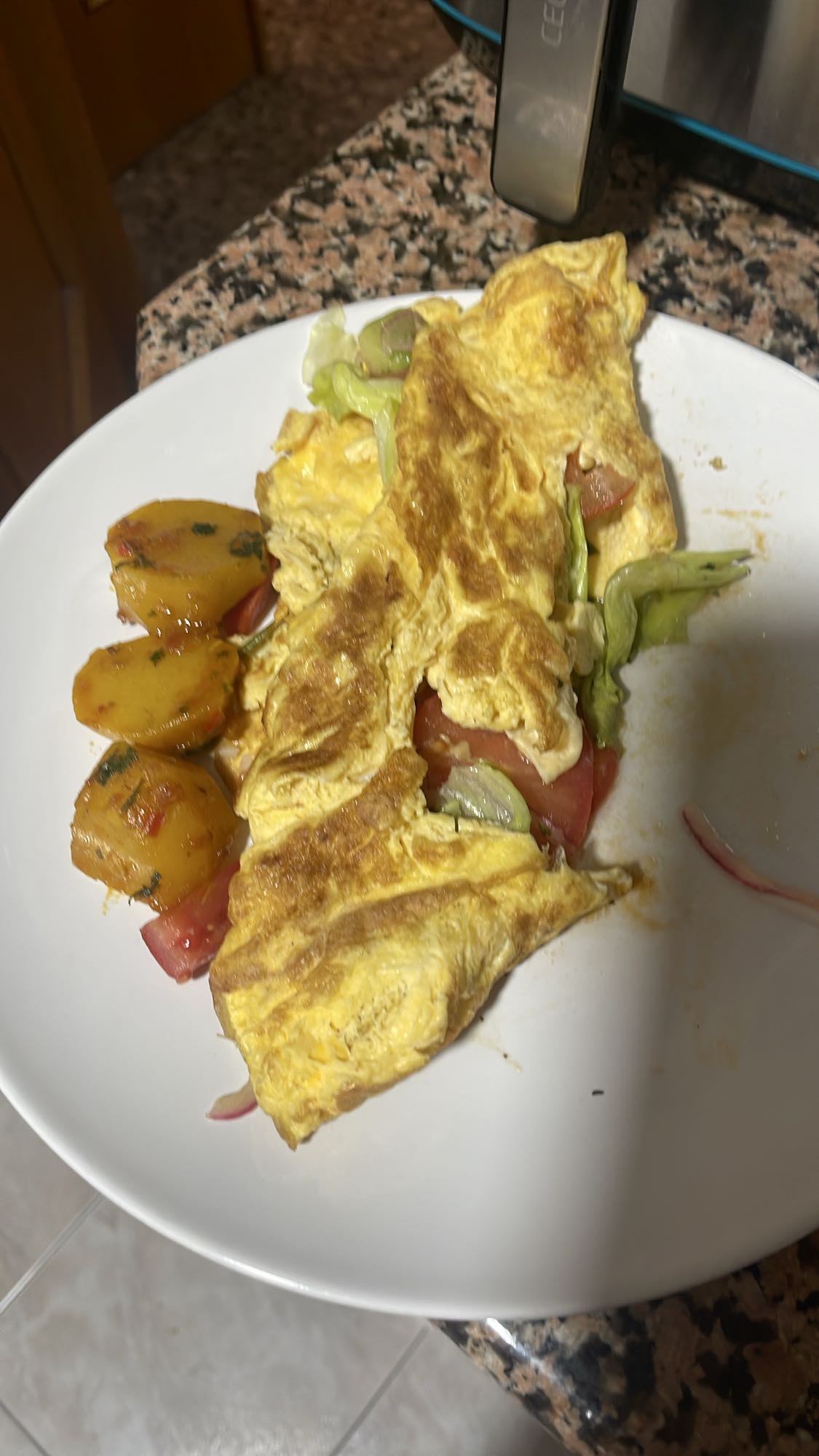 tortilla con verduras y papas