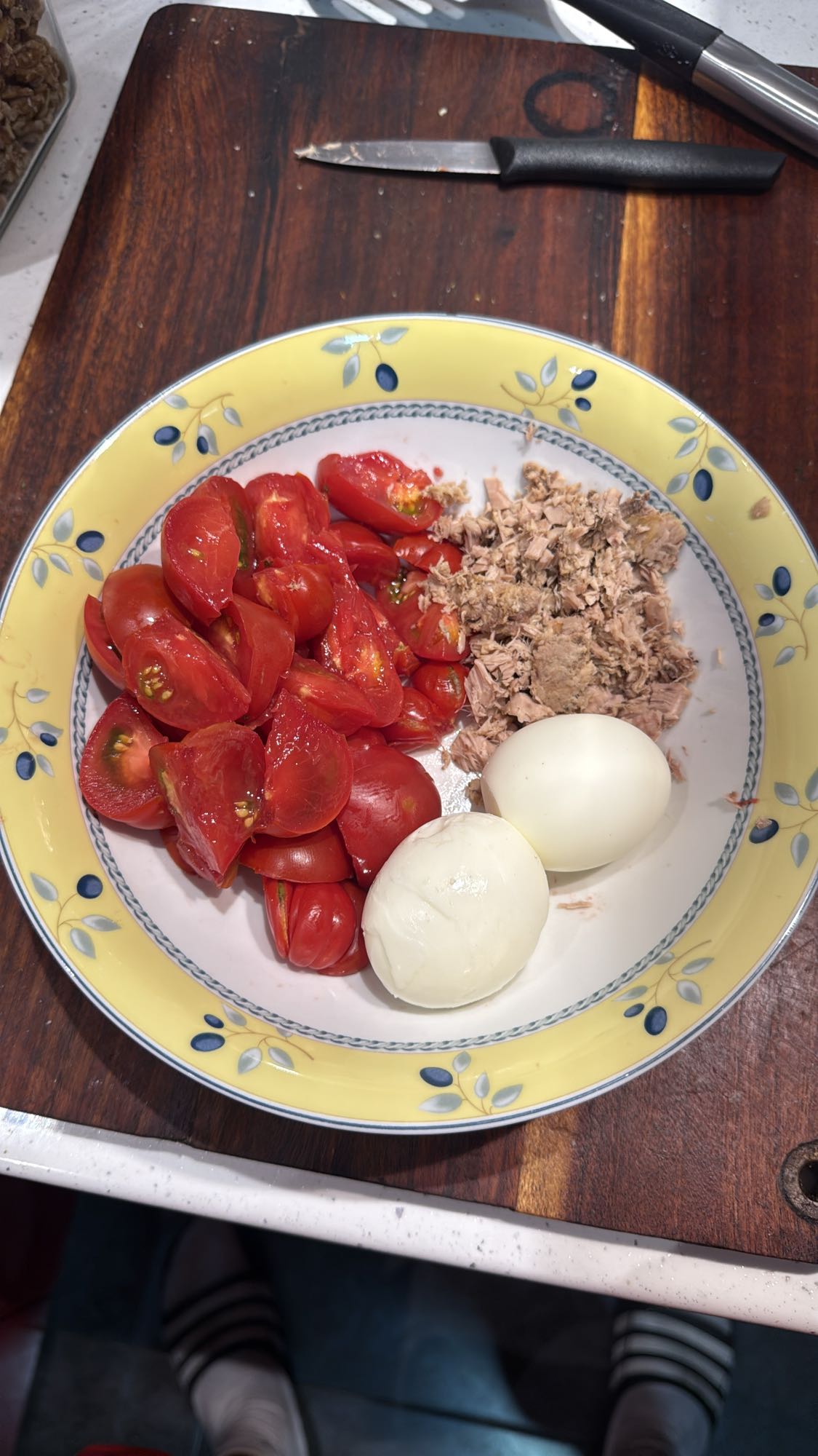 ensalada de atún y huevo