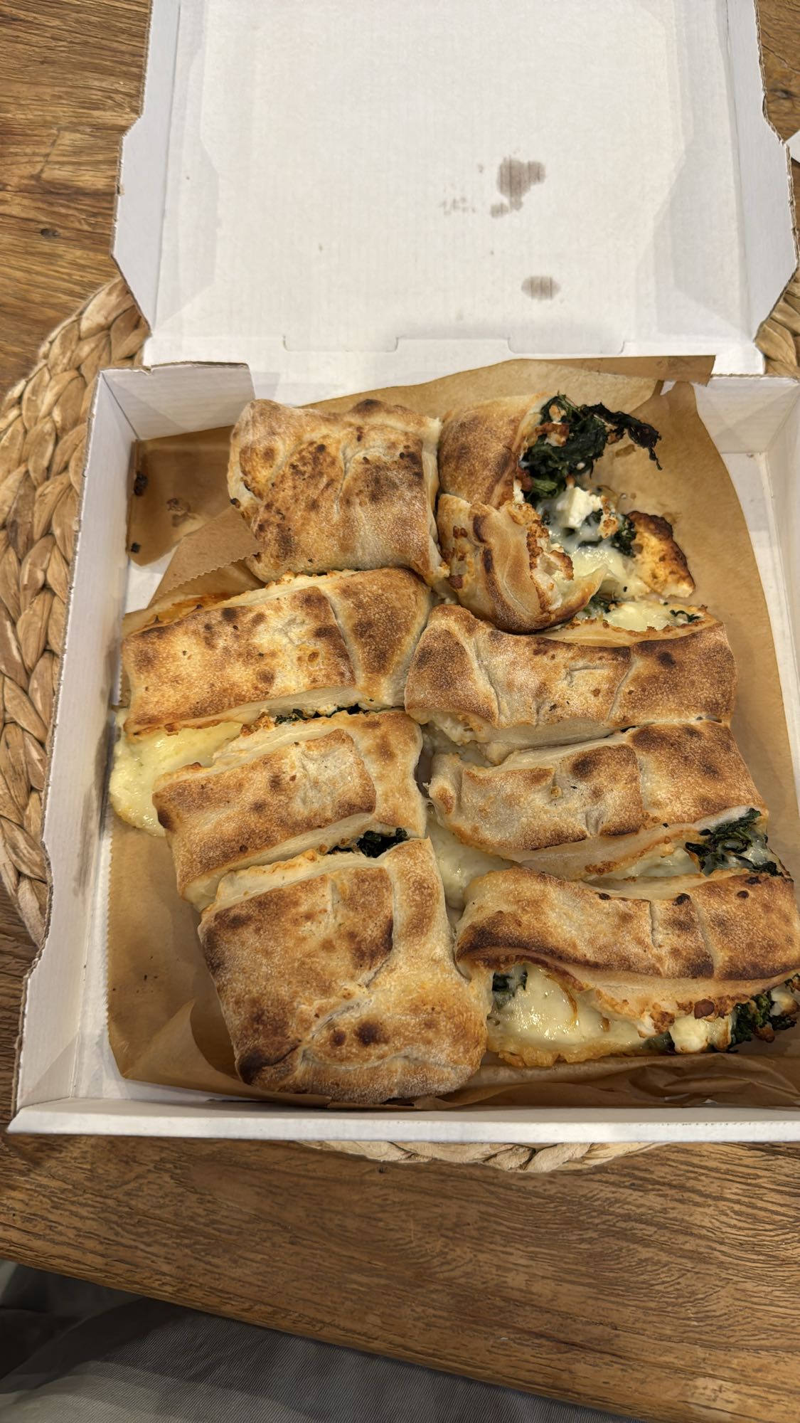 Käse-Spinat-Calzone