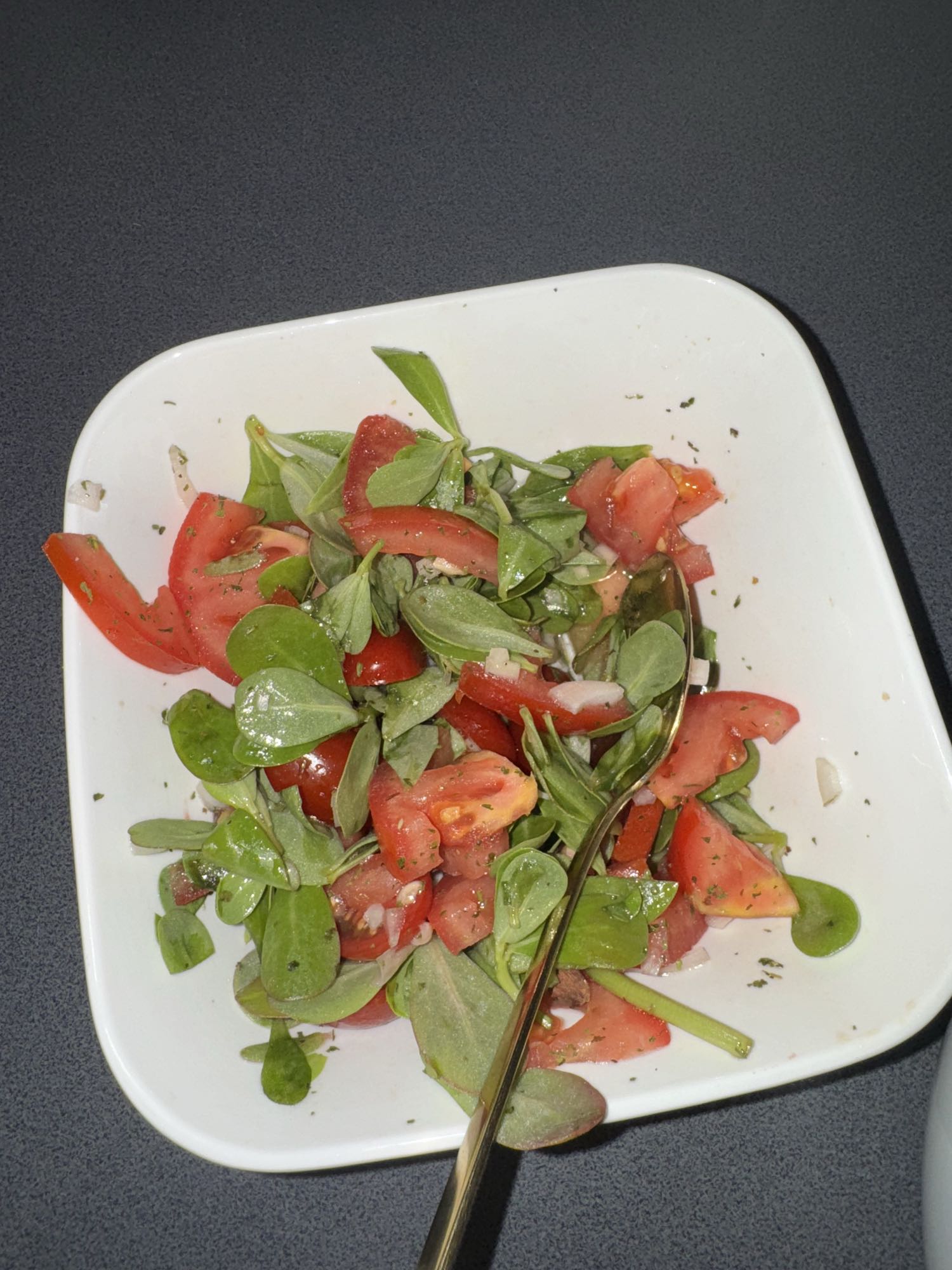 Purslane Tomatensalat
