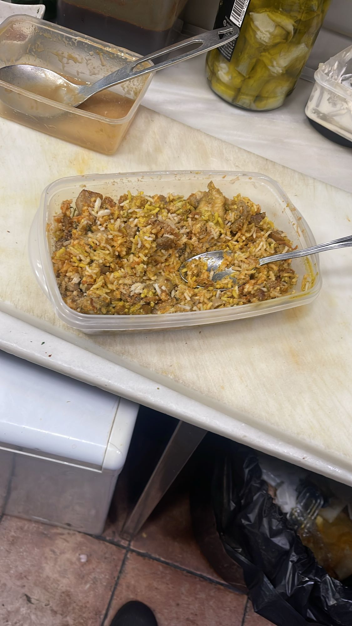 Arroz com carne e legumes