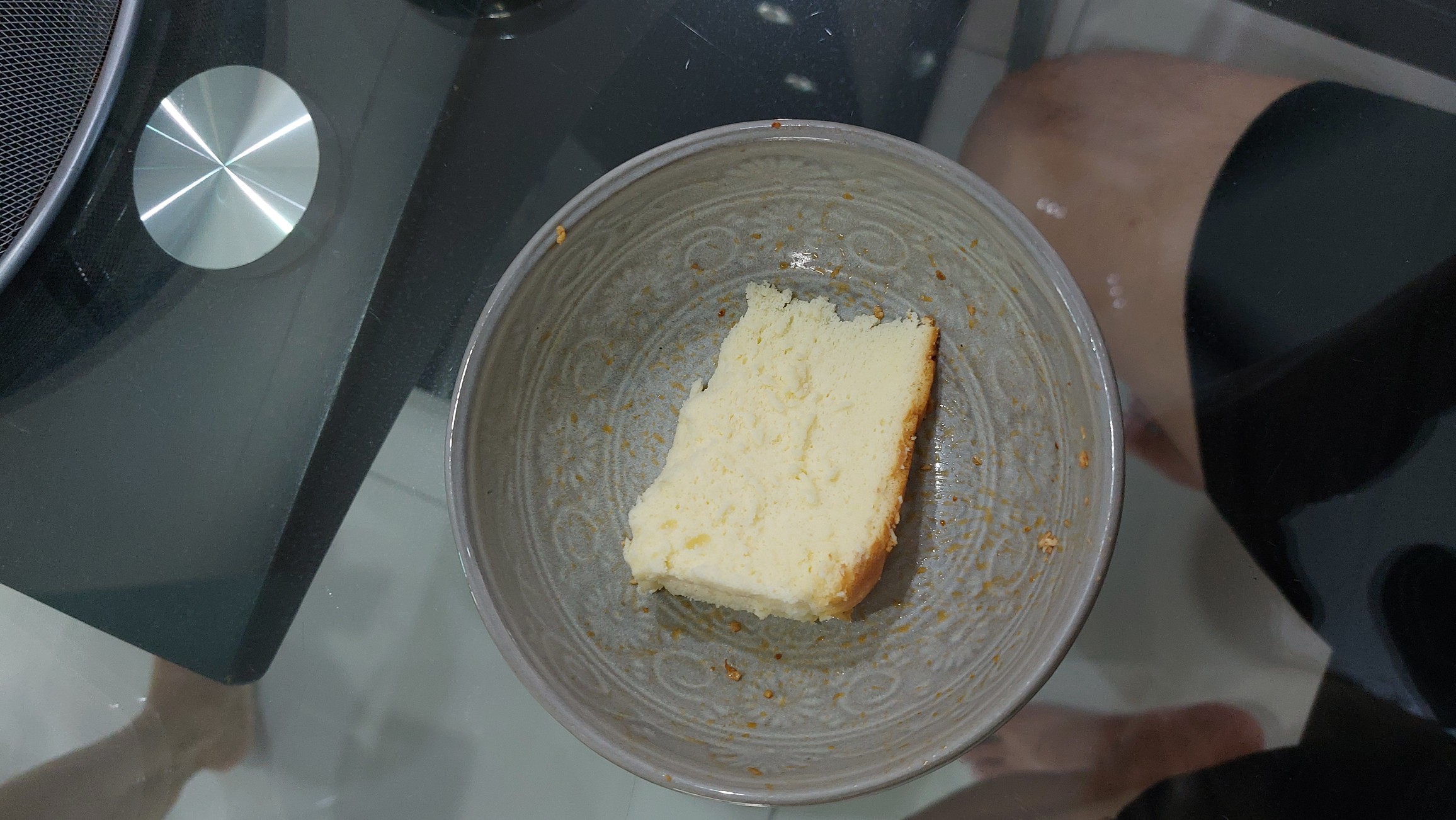 Plain Sponge Cake Slice