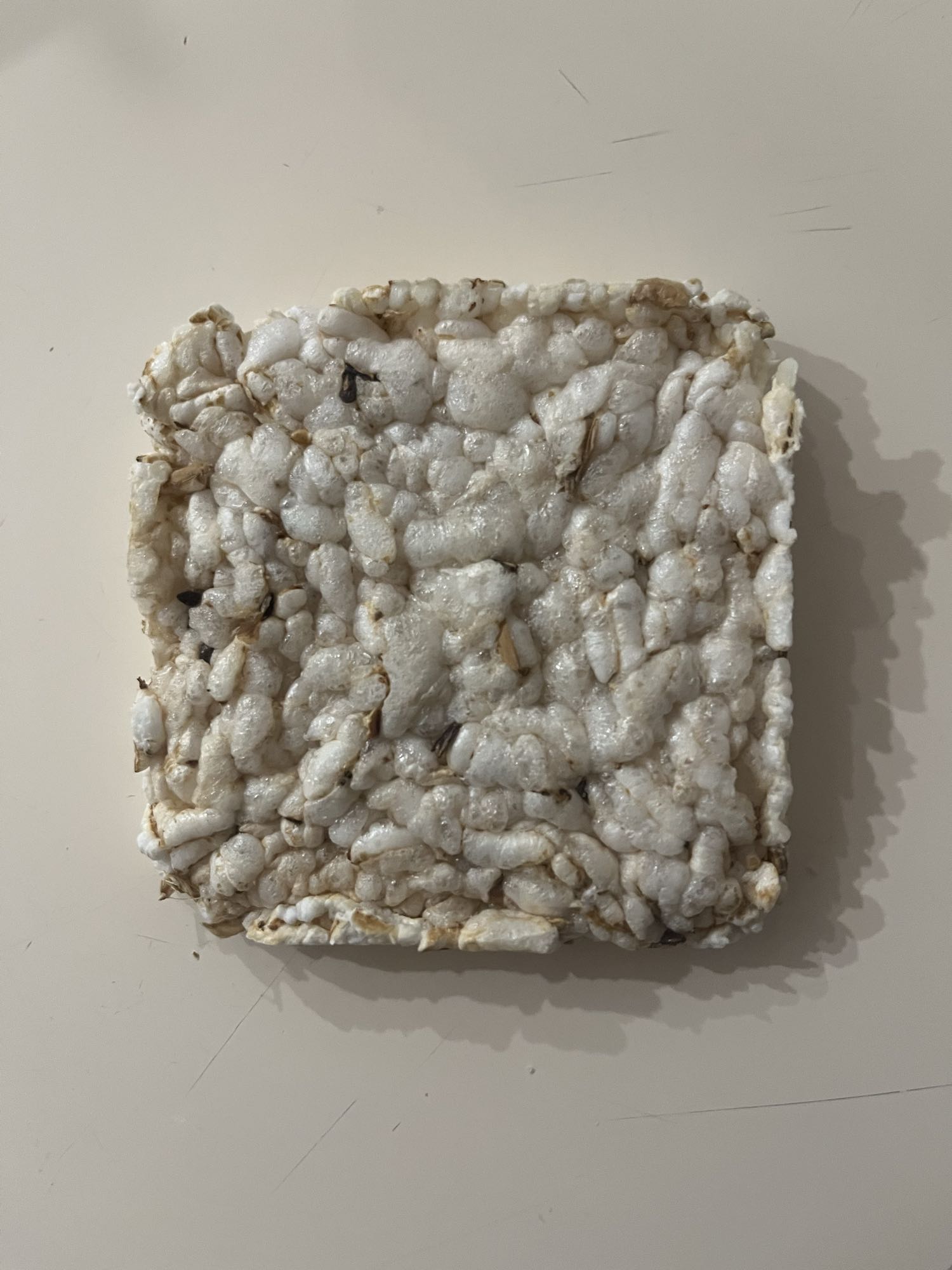 Cracker de orez expandat