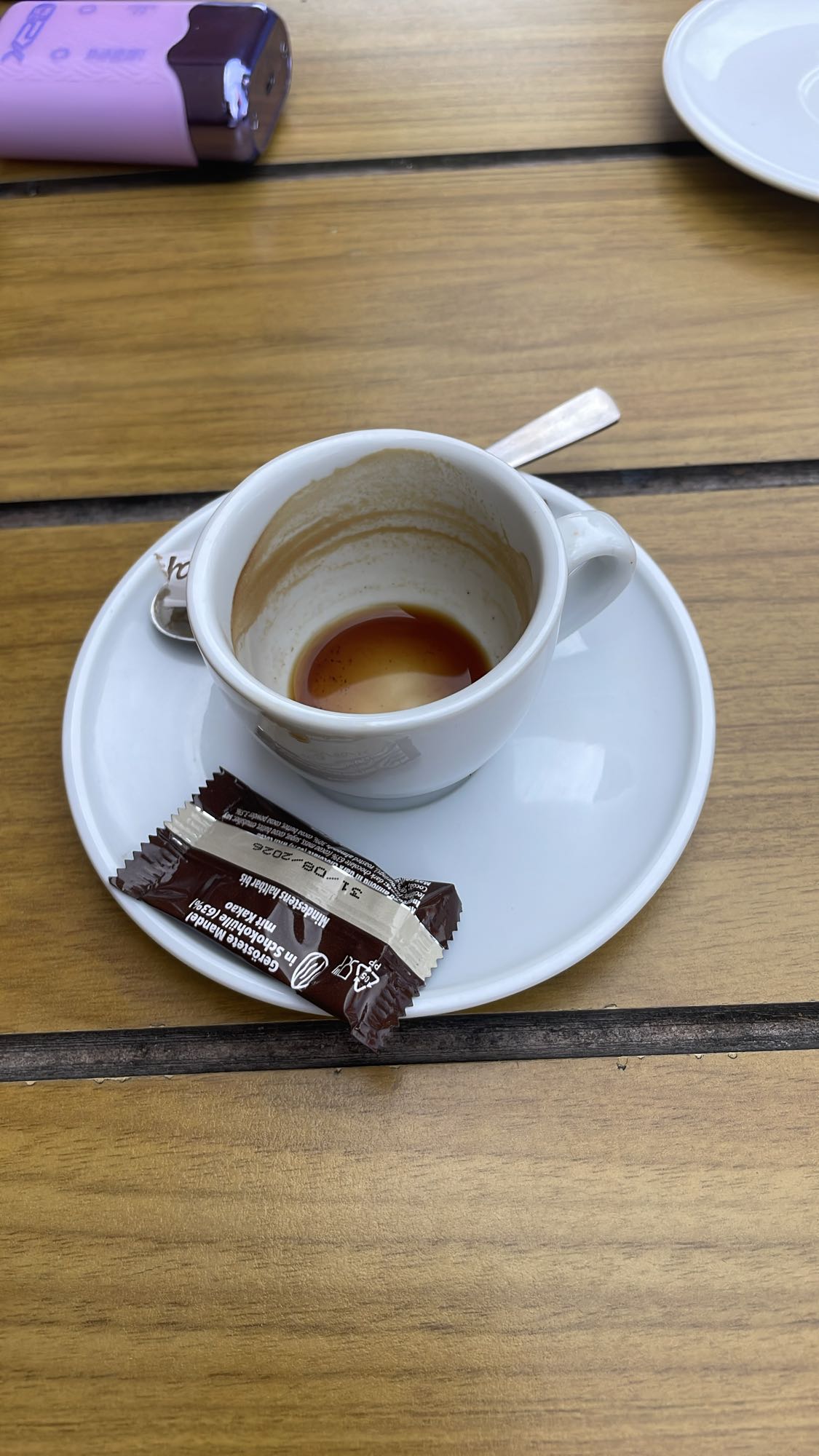 Espreso dhe çokollatë e vogël