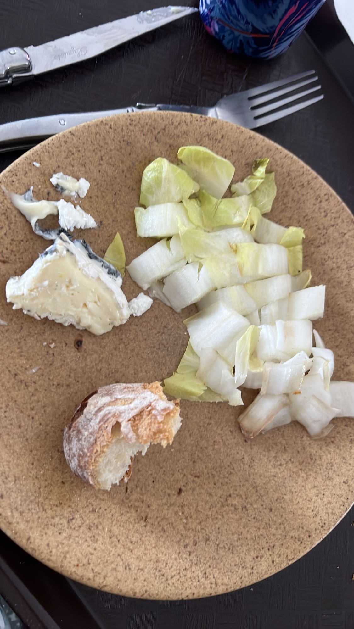 Fromage, pain et salade