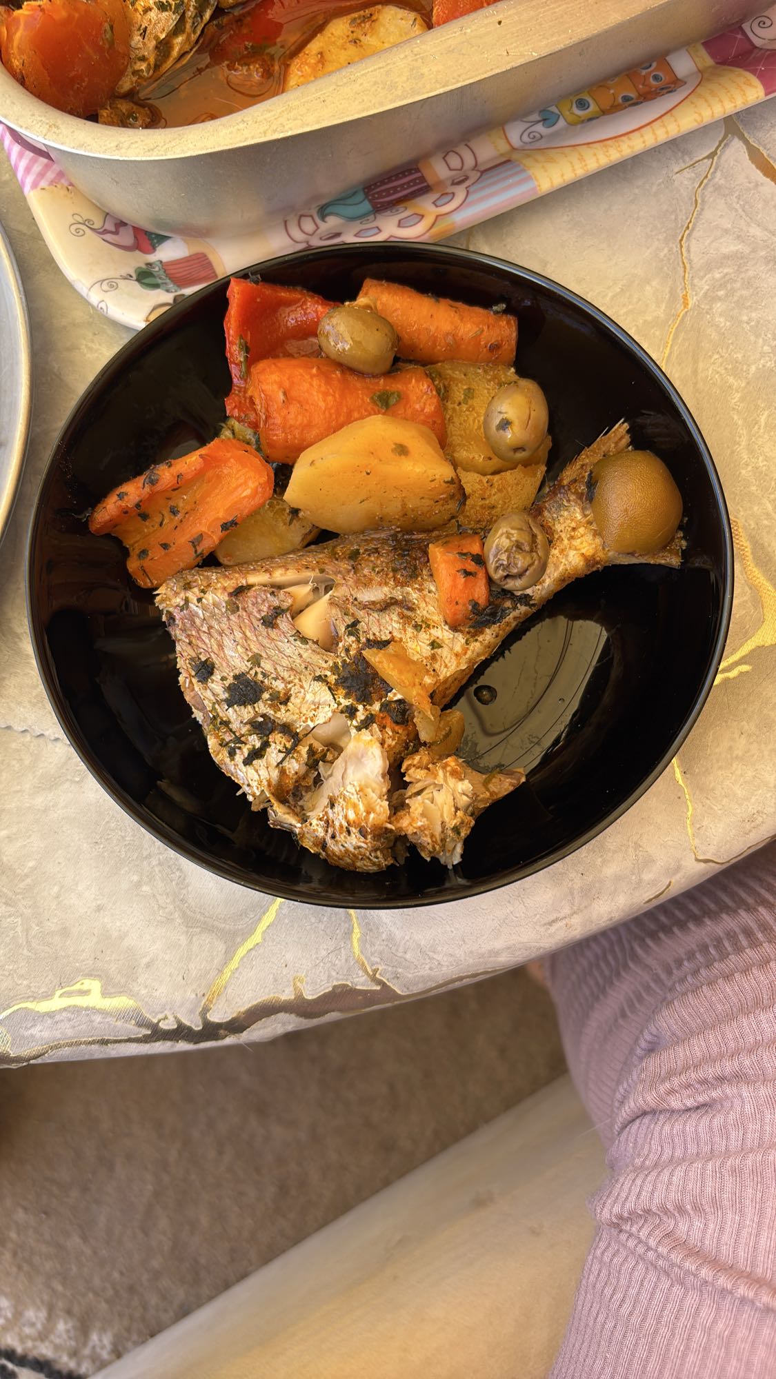 Poisson et légumes rôtis