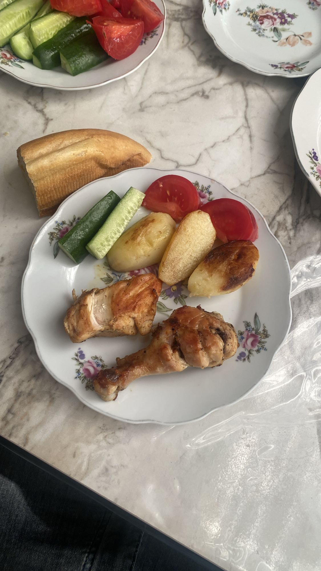 Tavuk ve Sebze Tabağı