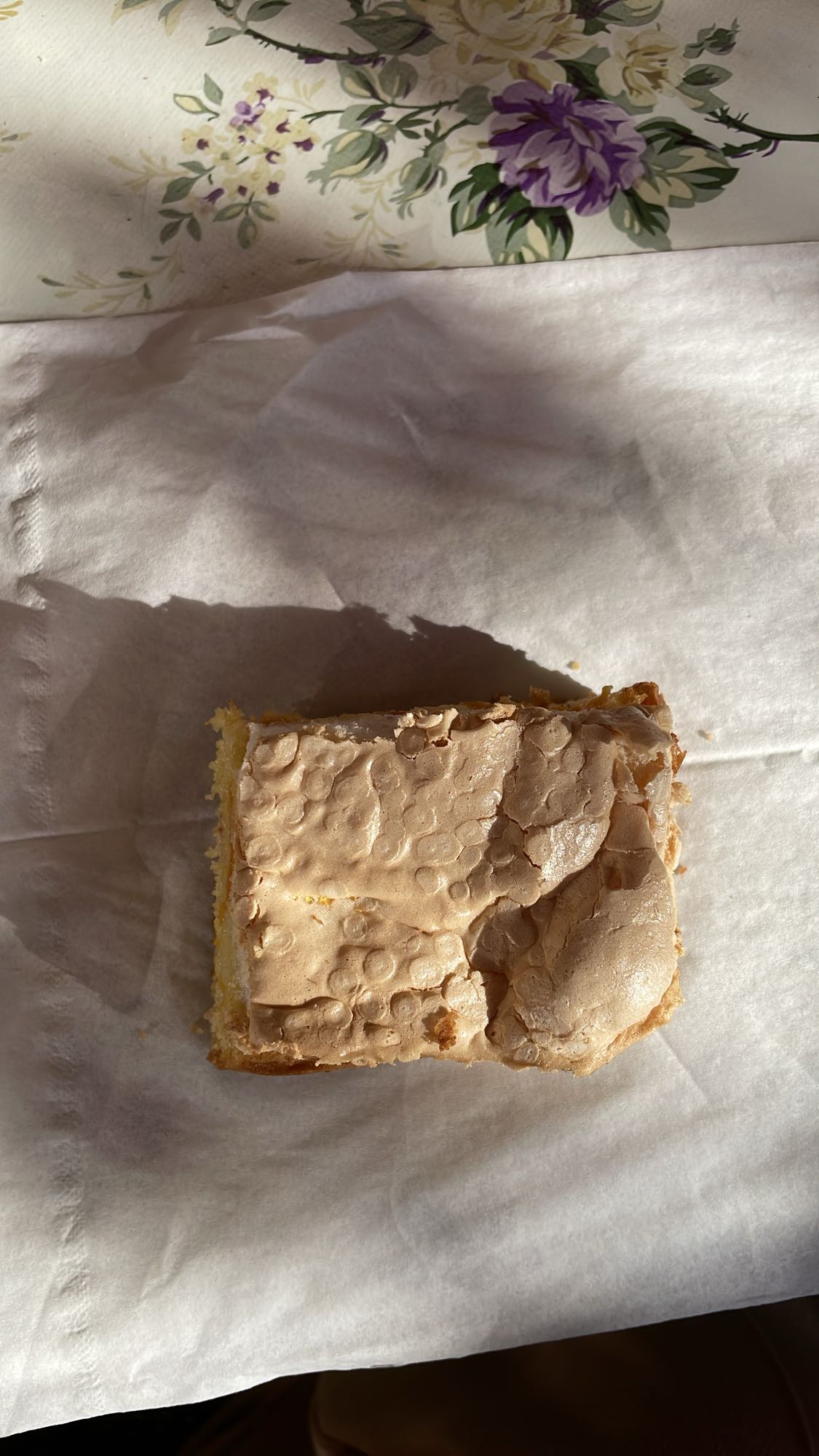 Prăjitură cu bezea