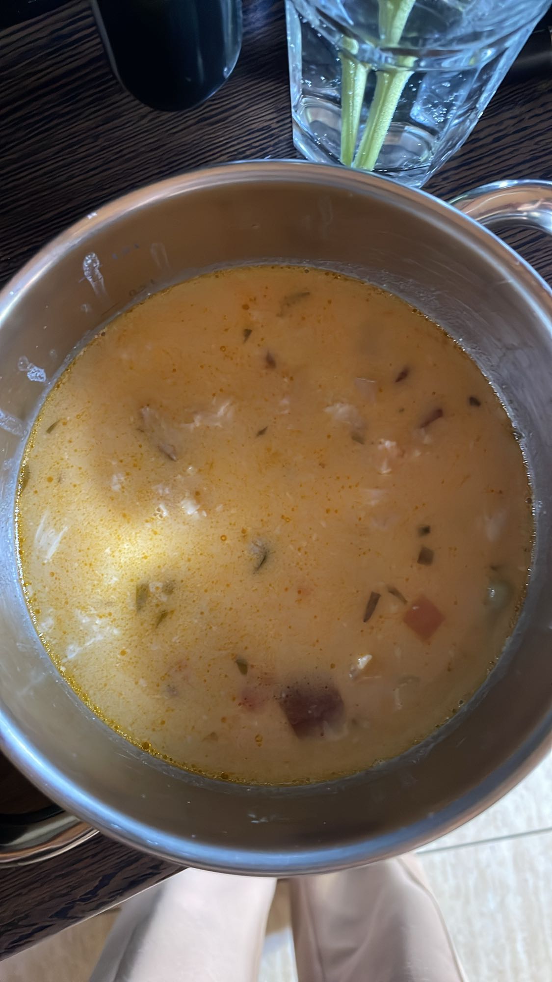 Ciorbă de pui cu legume