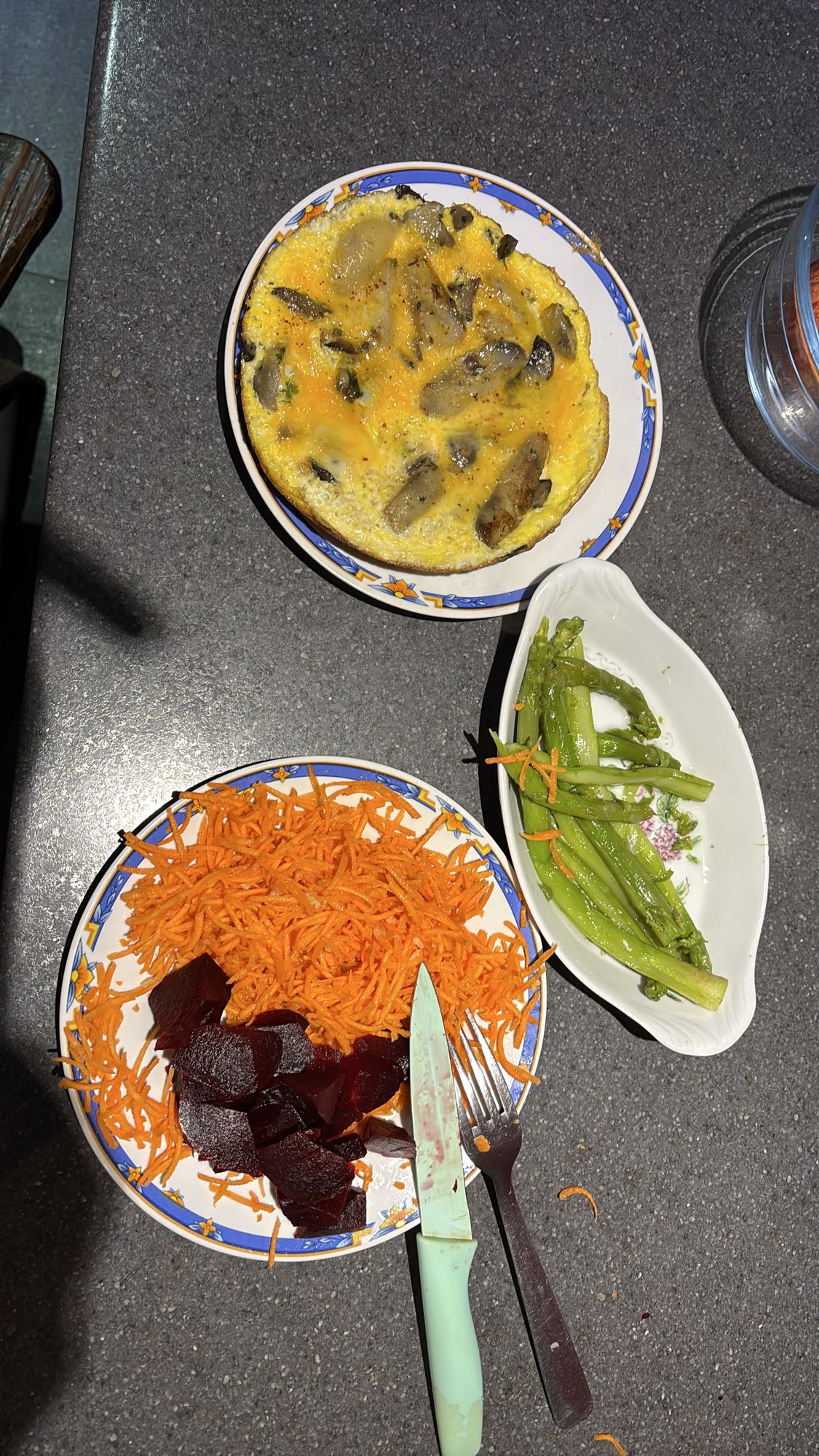 Omelette et légumes