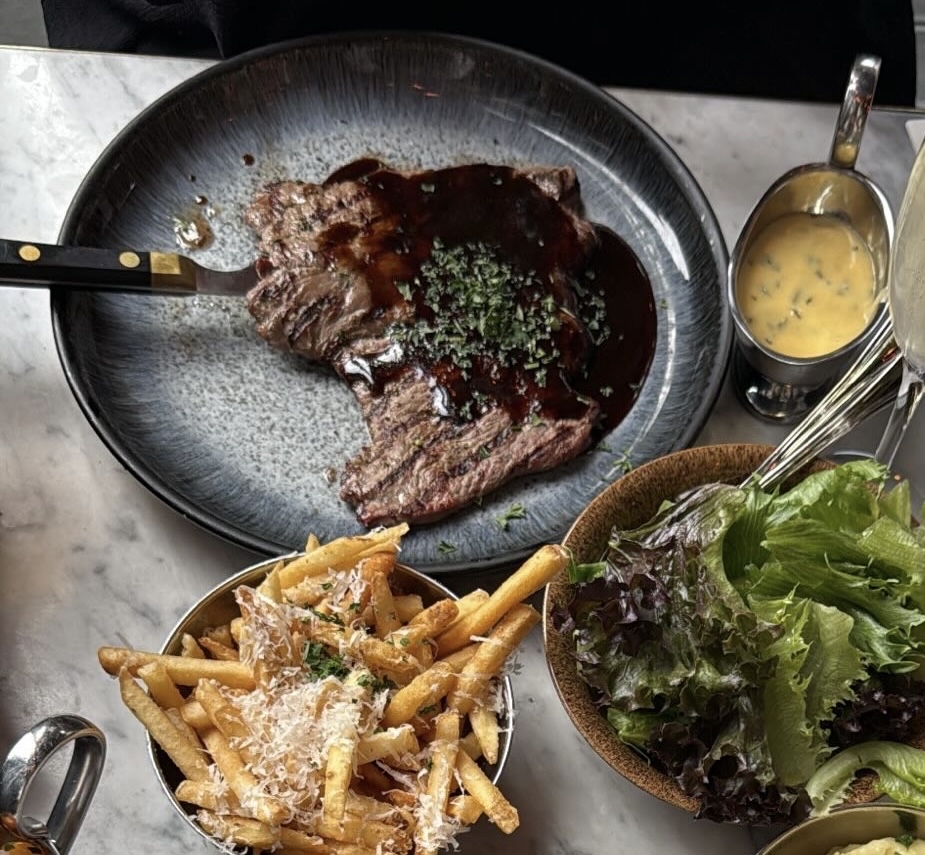 Biff med pommes och sallad