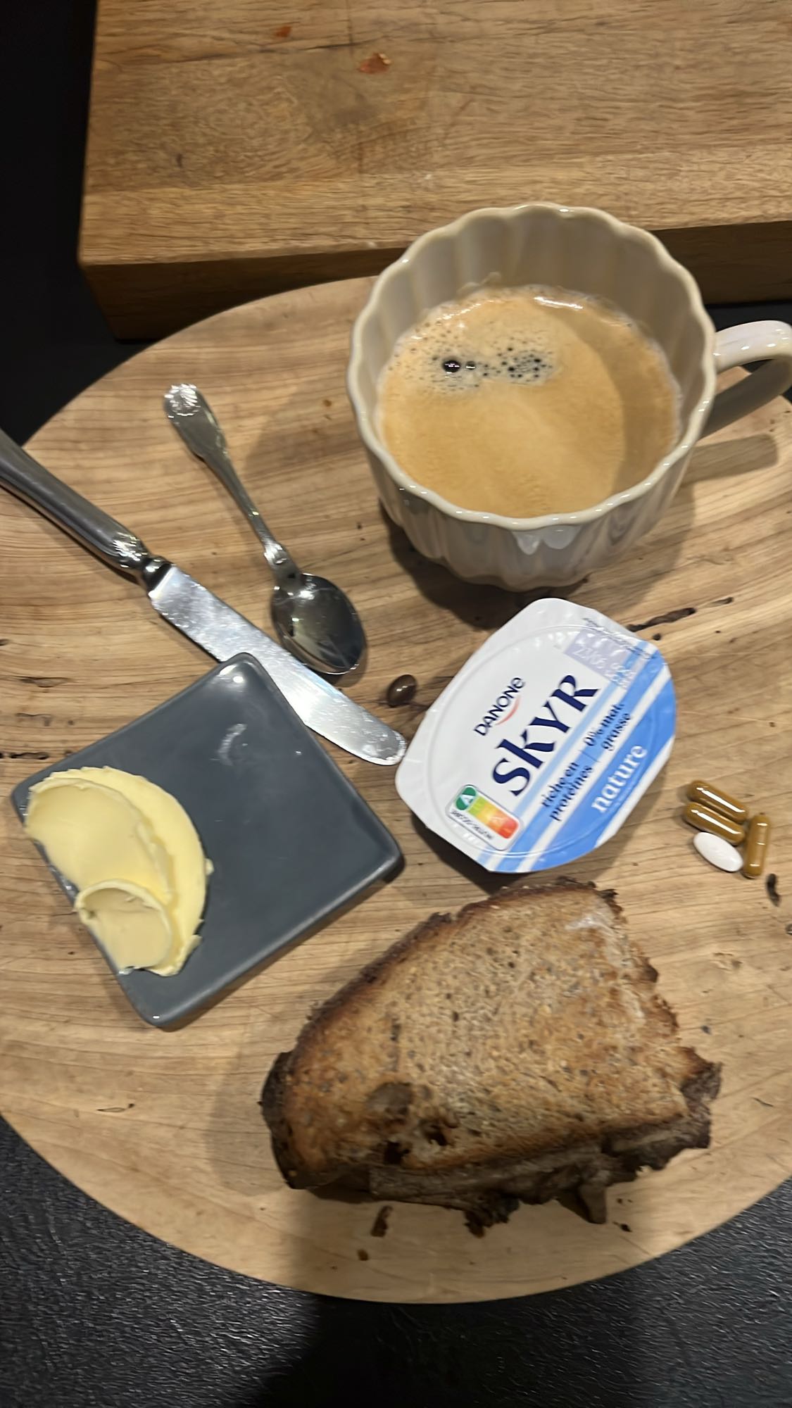 Petit-déjeuner skyr café