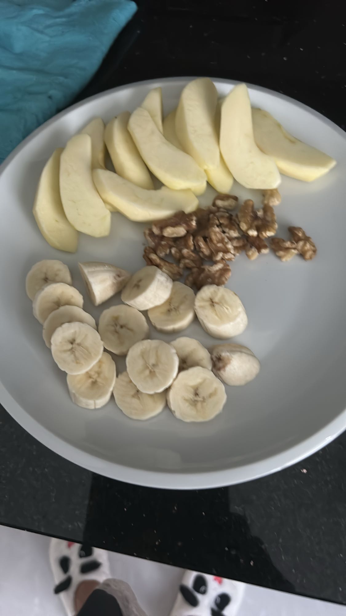 Elma Muz ve Ceviz Tabağı