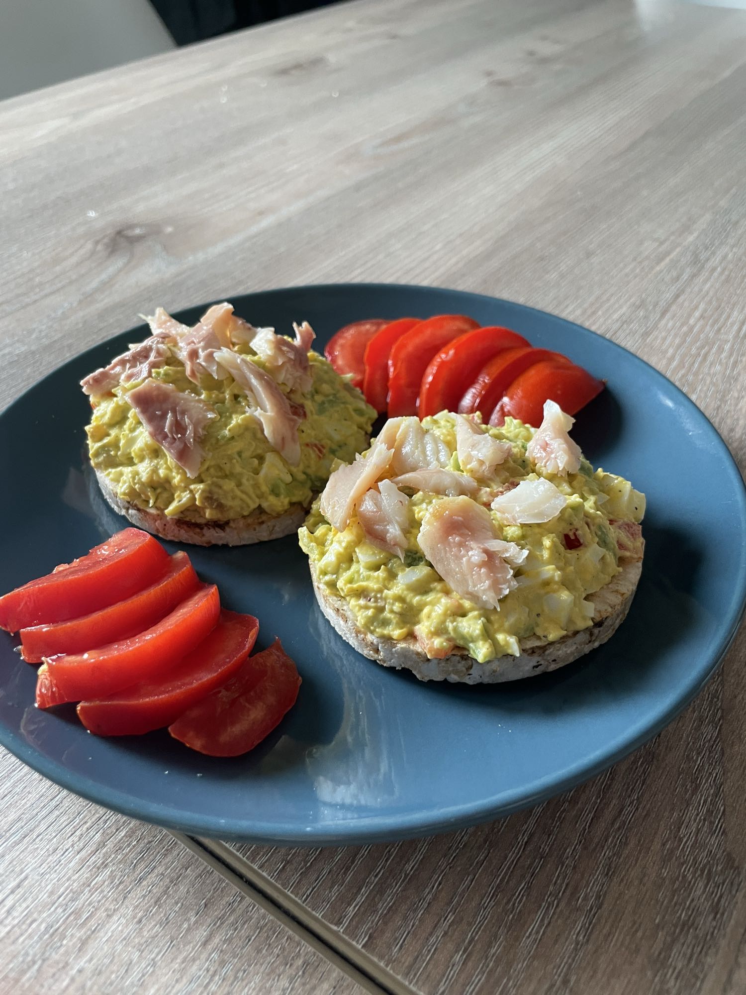 Orez expandat cu avocado