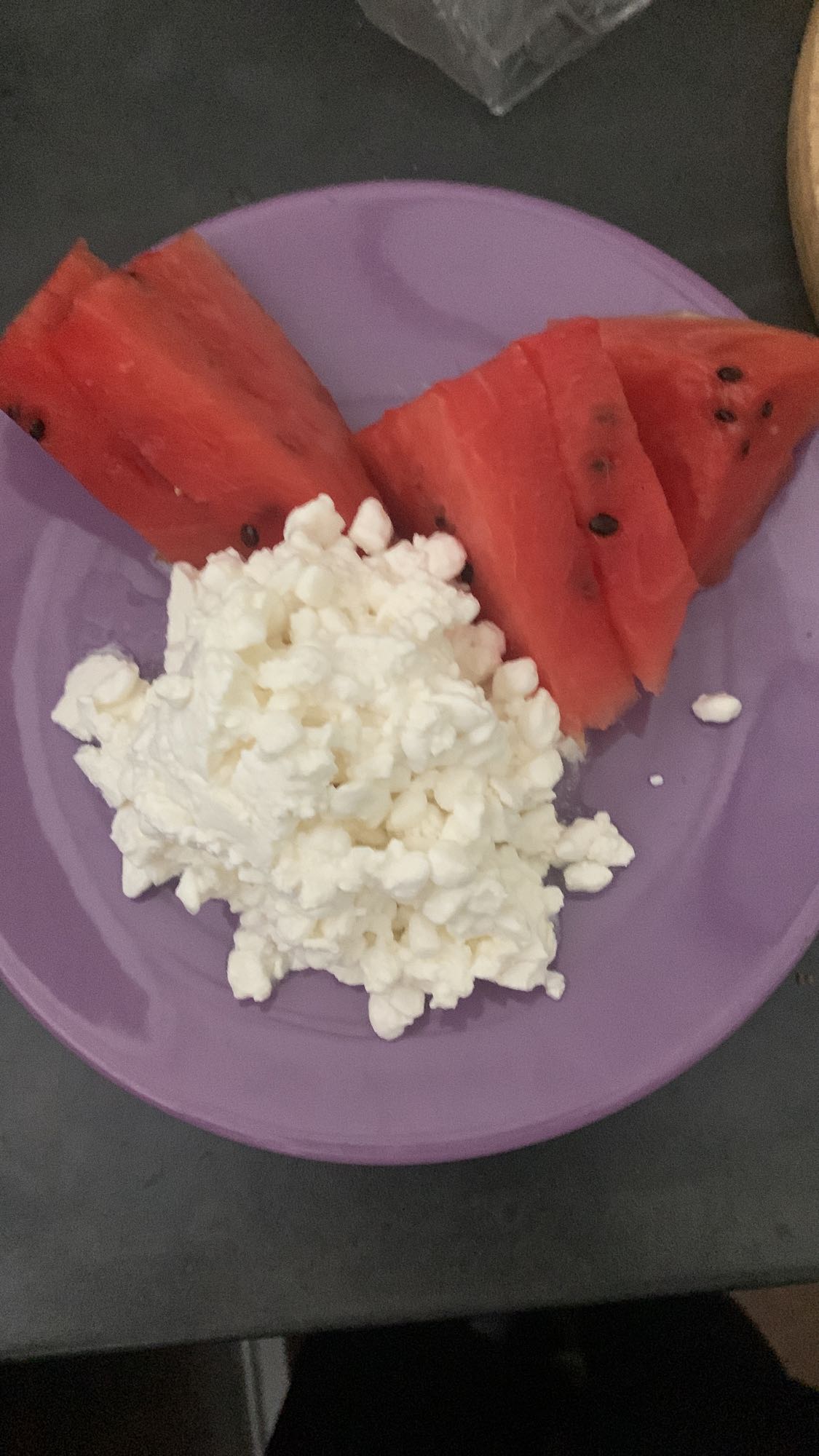 arbuz z twarogiem ziarnistym