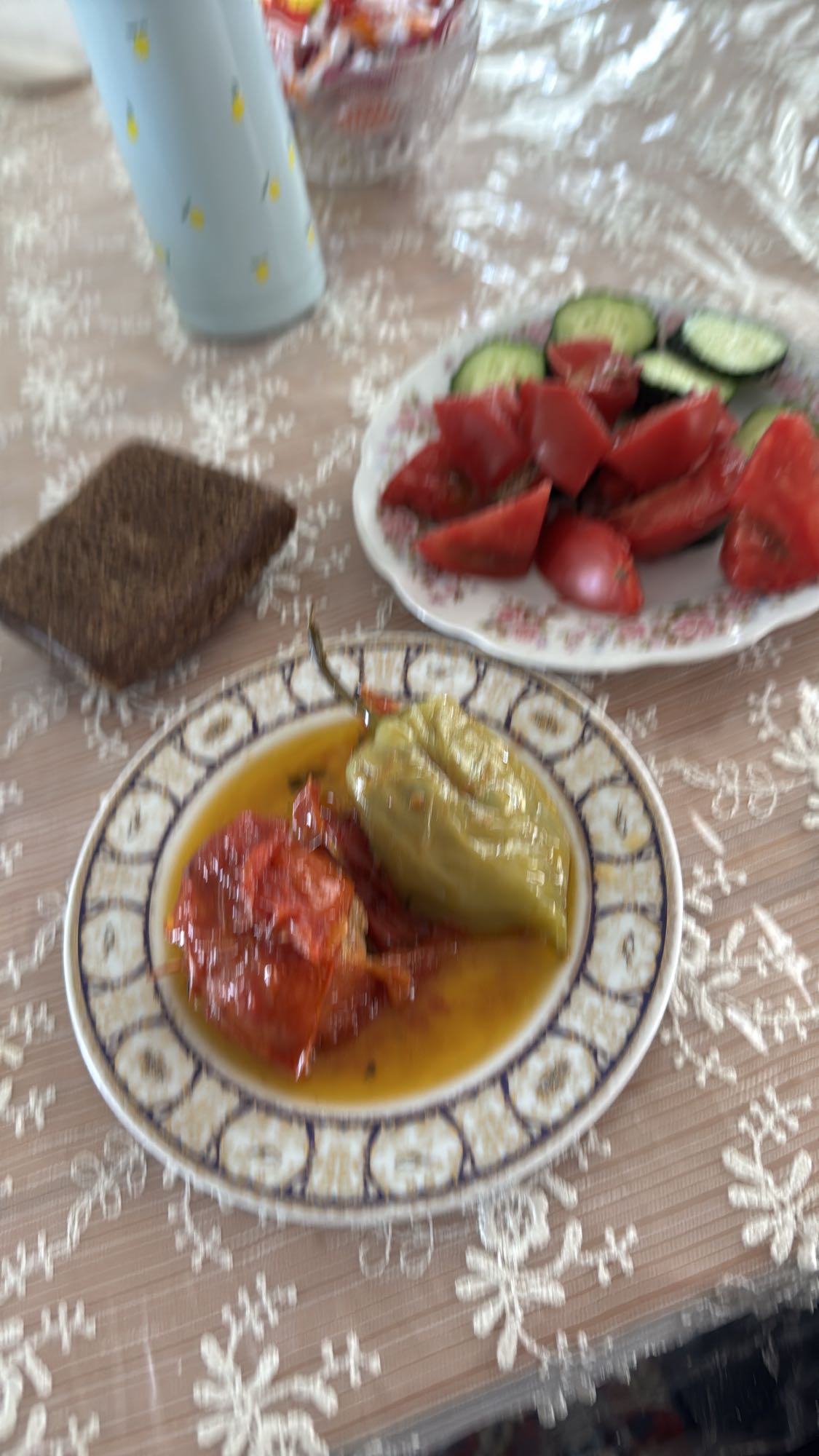 Sebzeli kahvaltı tabağı